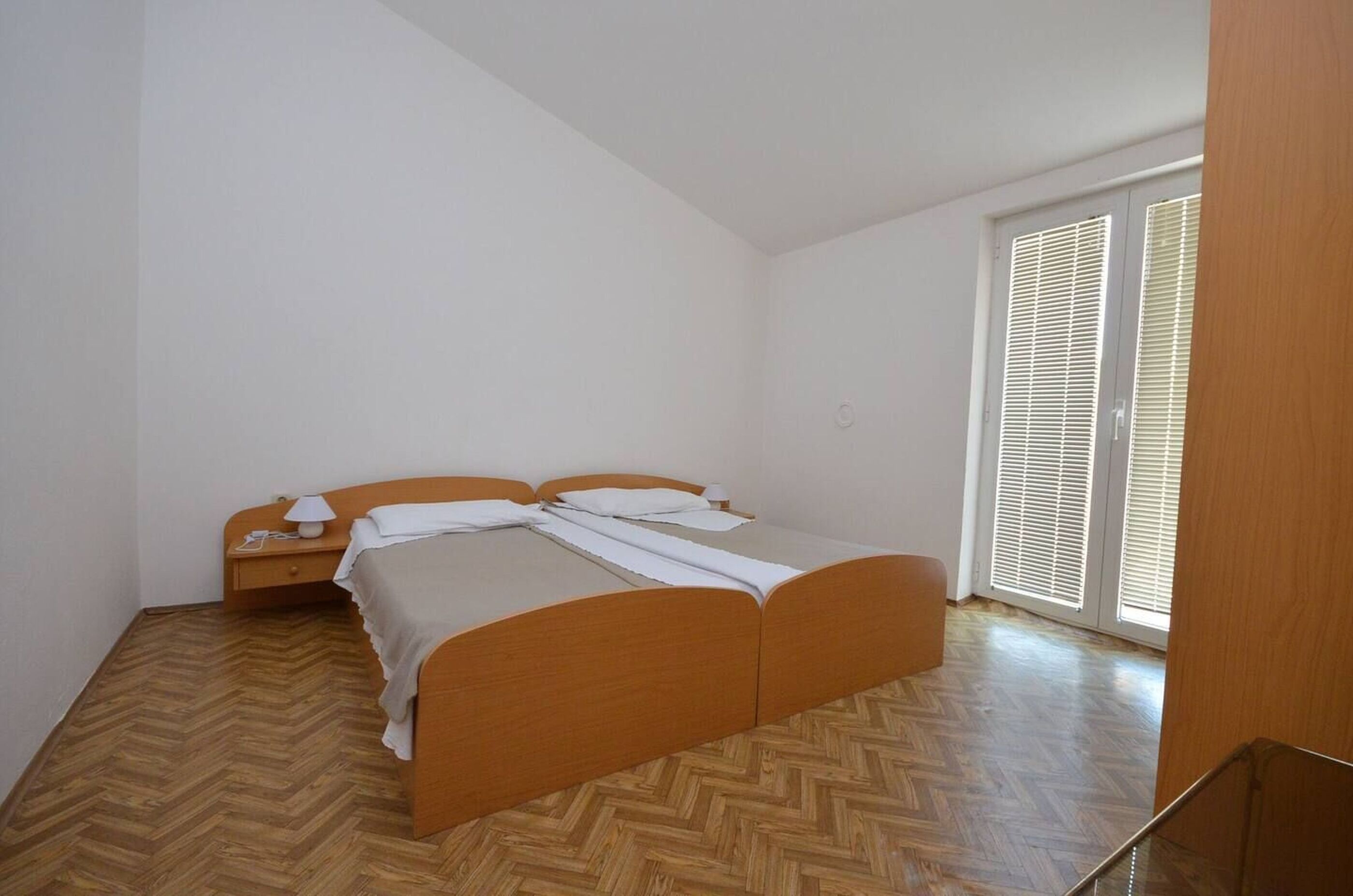 Vakantiehuis in Jadrtovac (Kroatië) 2 honden zijn welkom