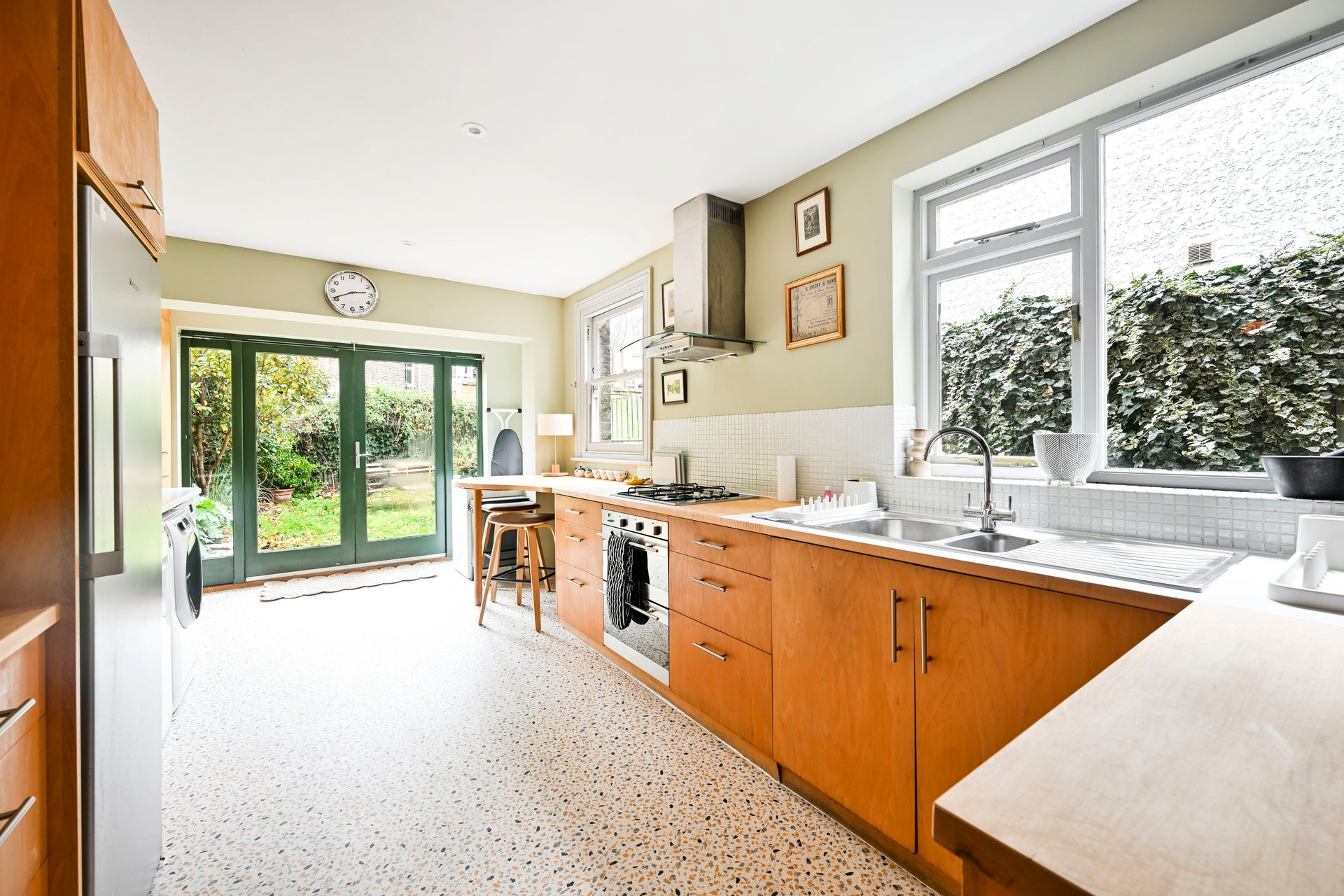 GuestReady - Spacious 4bed in Walthamstow in 44 Pretoria Avenue, London E17 7DE, UK, City of London, United Kingdom - Property image 17 - VivreStays