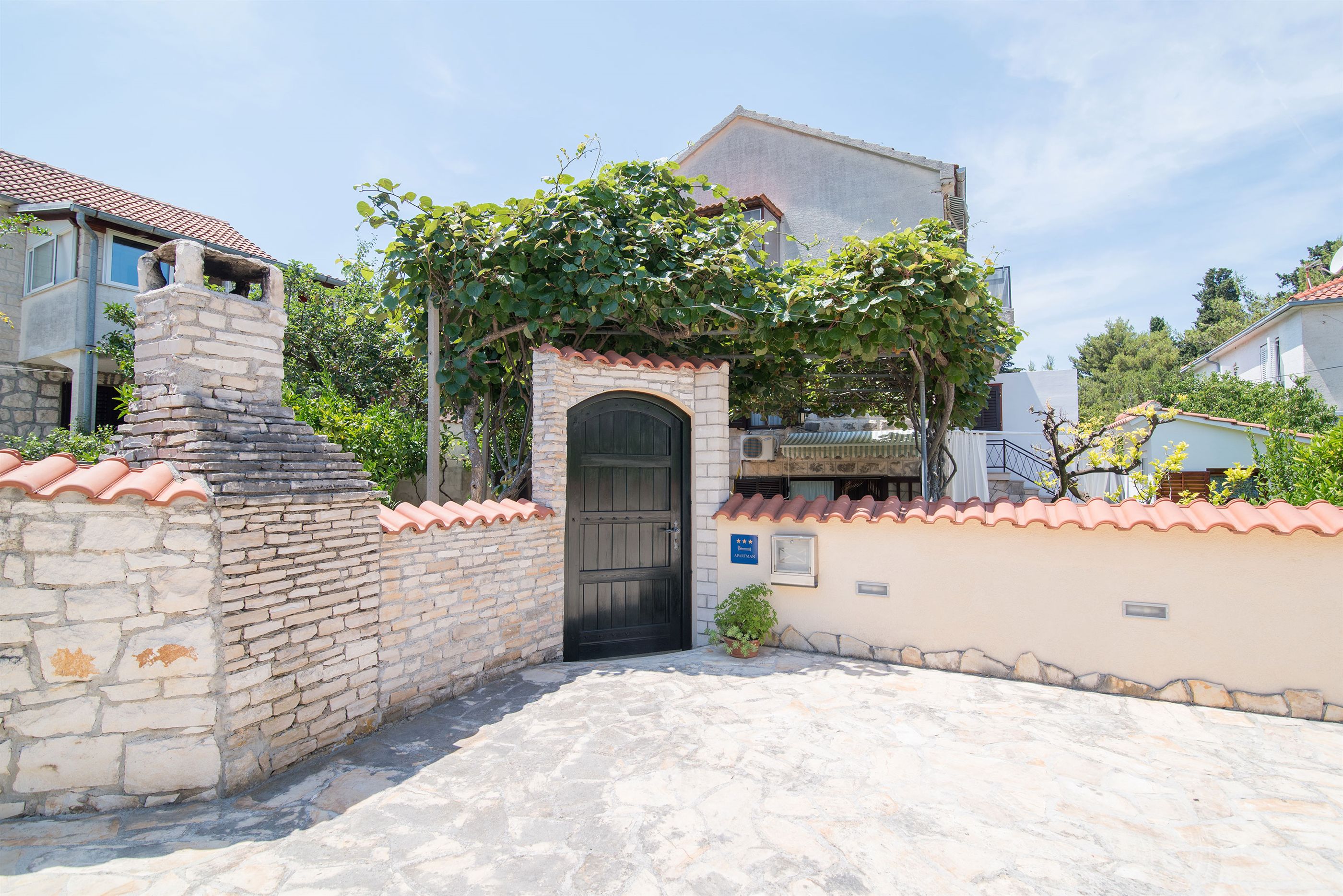 Ferienhaus in Supetar - island Brac (Kroatien) und 2 Hunde erlaubt