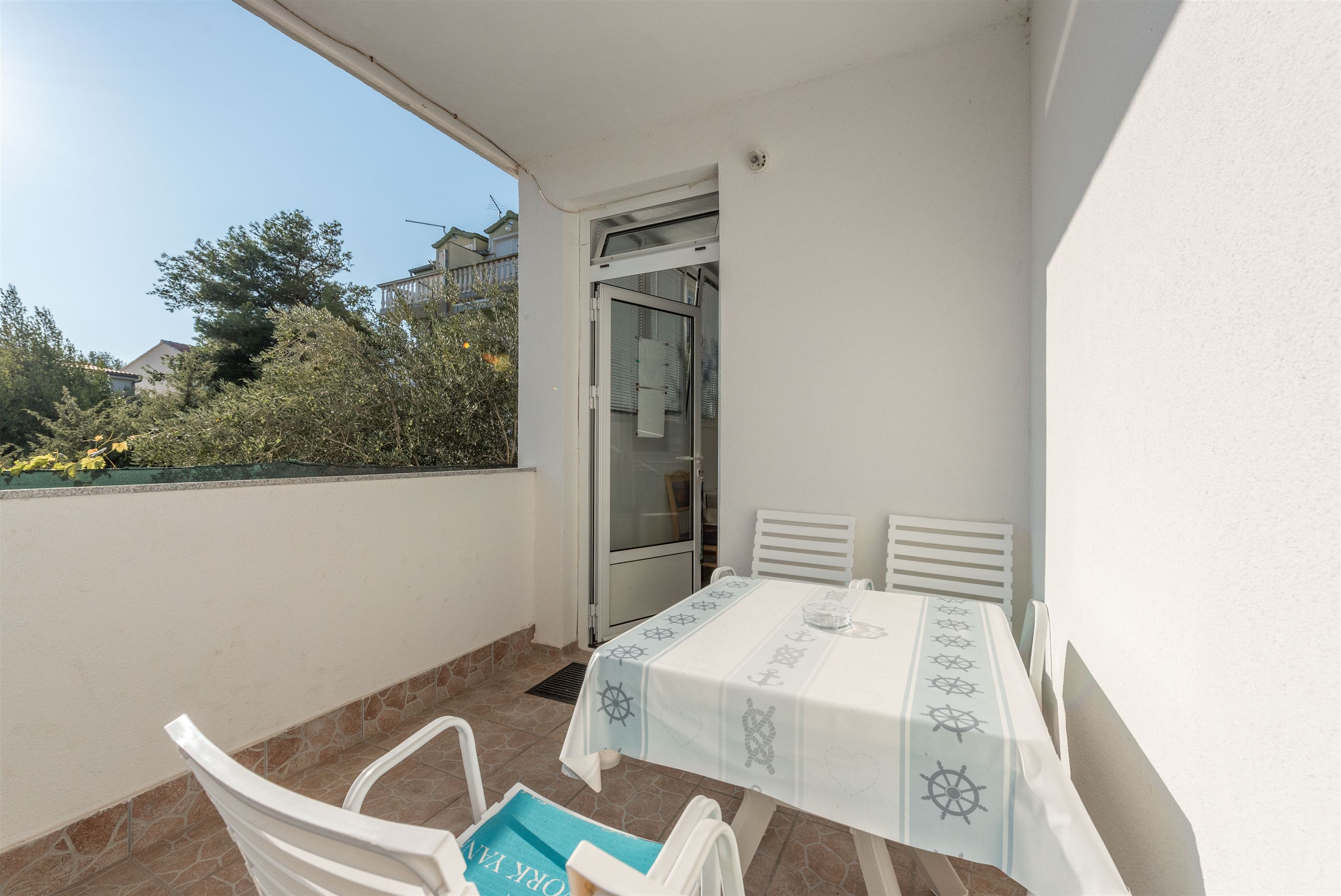 Vakantiehuis in Tribunj (Kroatië) 2 honden zijn welkom