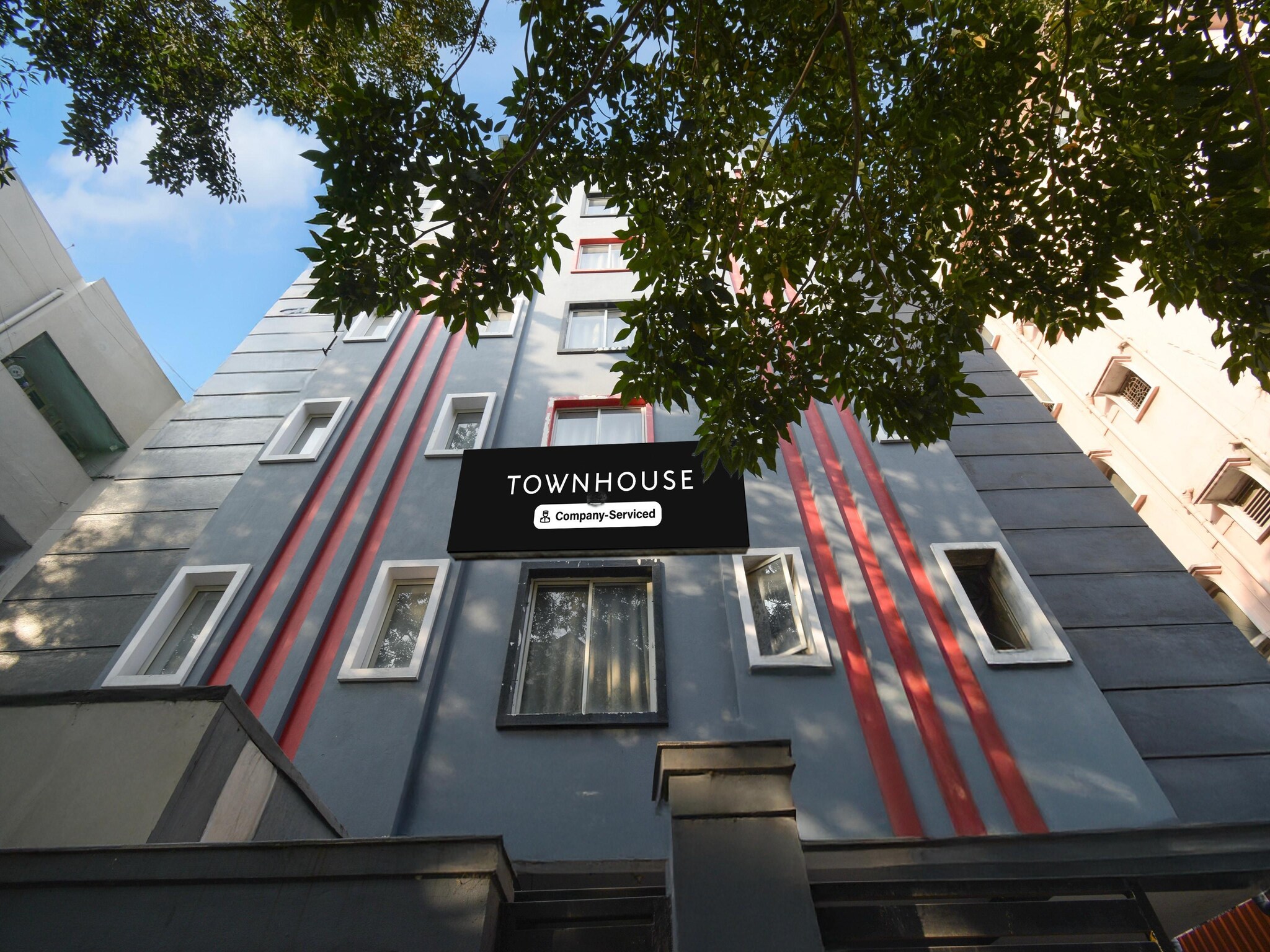 Townhouse S R Nagar - 하이데라바드
