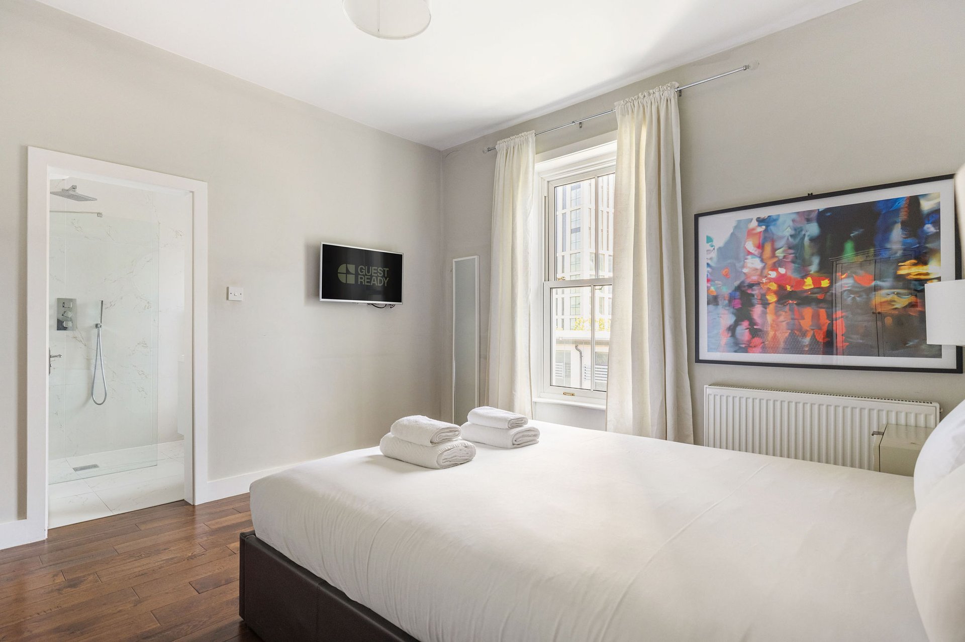 GuestReady - Charming Kensington Flat in flat 4, 34 Avonmore Road, London W14 8RS, UK W14 8RU - Property image 19 - VivreStays