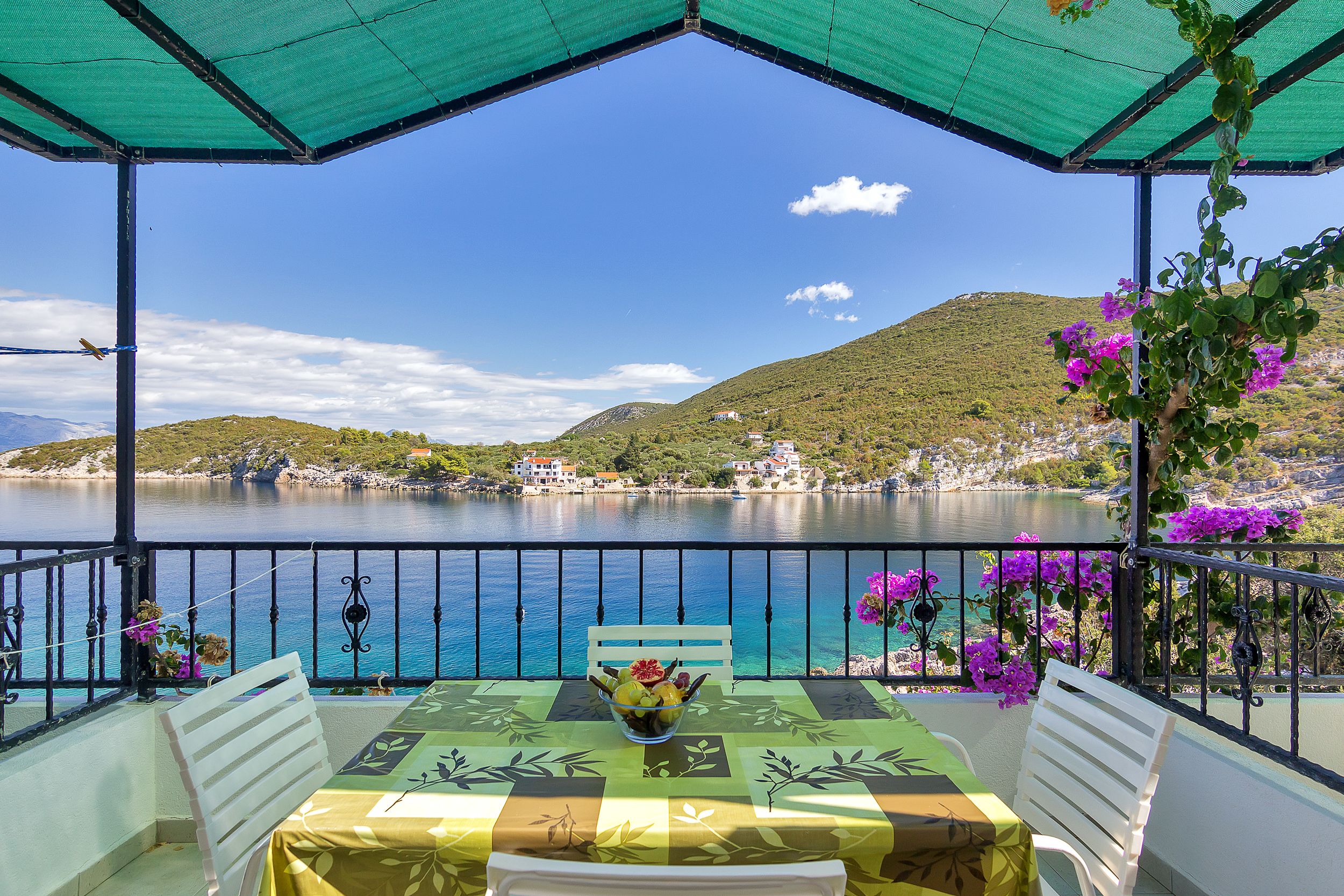 Ferienhaus in Zastrazisce - island Hvar (Kroatien) und 2 Hunde erlaubt