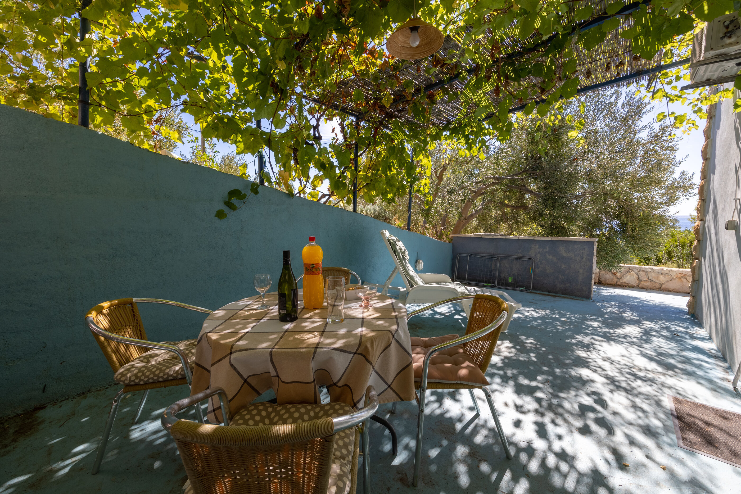 Ferienhaus in Ivan Dolac - island Hvar (Kroatien) und 2 Hunde erlaubt