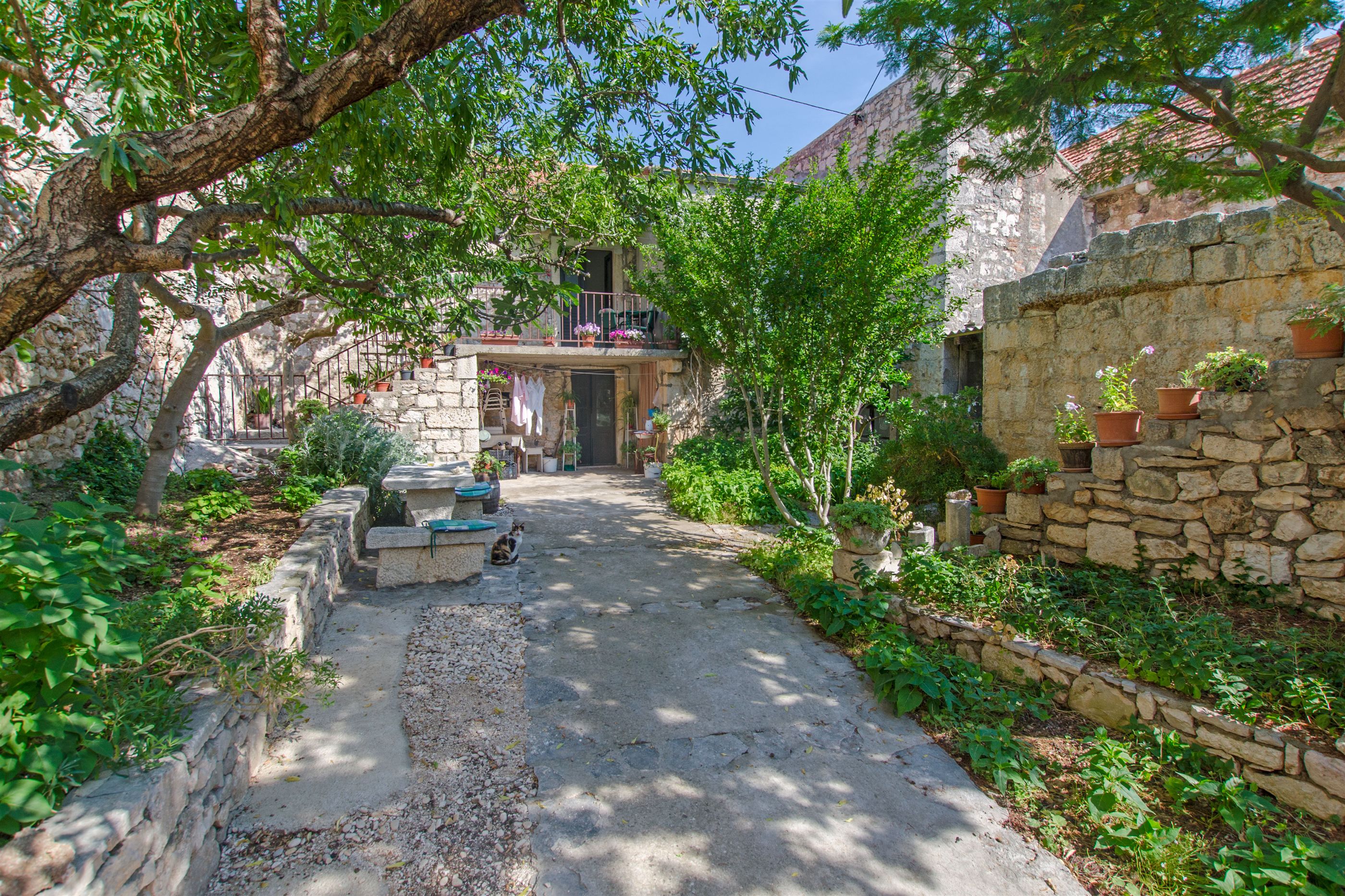 Ferienhaus mit umzäuntem Garten in Sutivan - island Brac (Kroatien) und 2 Hunde erlaubt