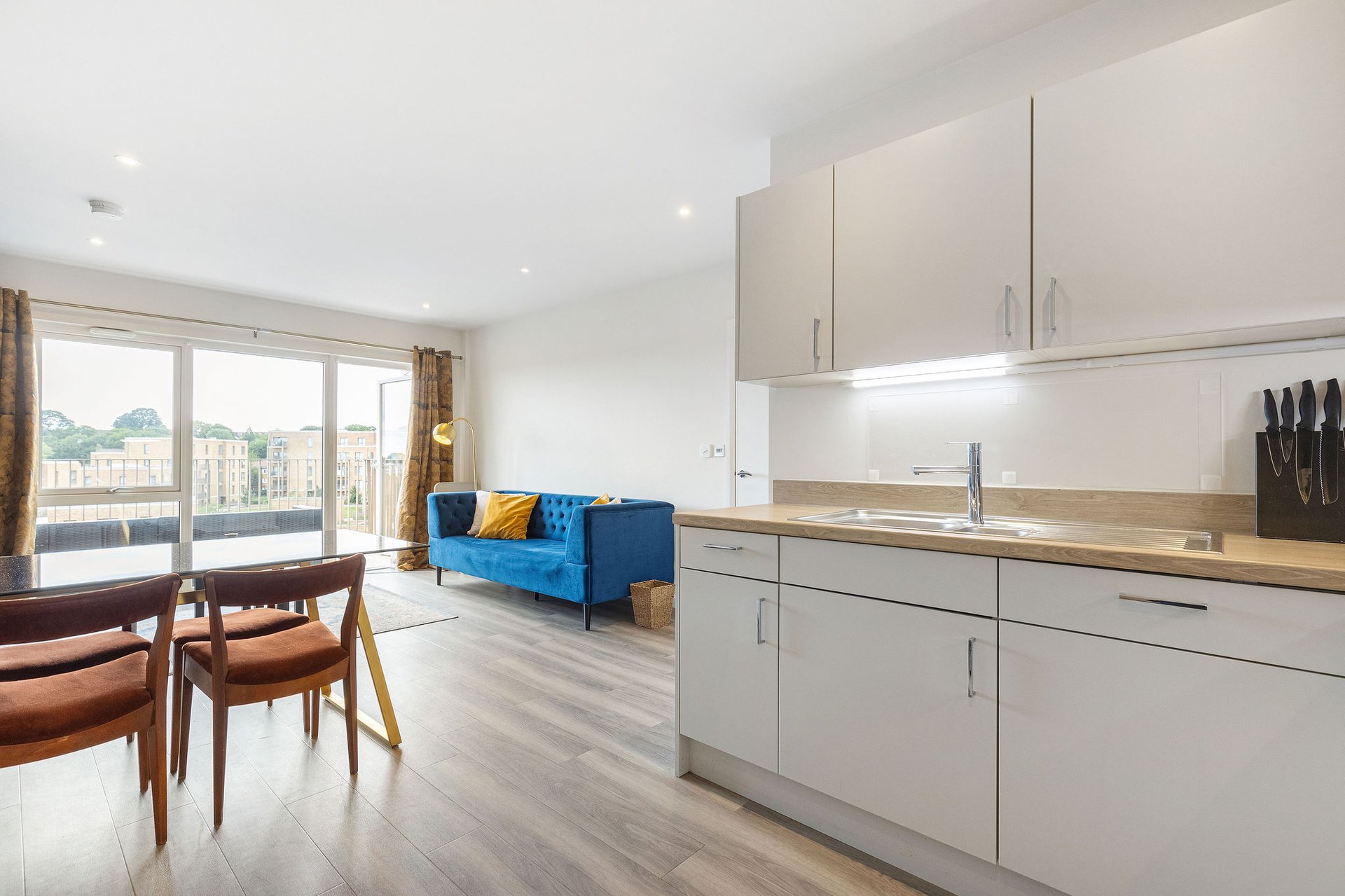 GuestReady - Millbrook Park retreat with balcony in 46 Arum Apartments, 22 Royal Engineers Way, London NW7 1SX, UK NW7 1SX - Property image 6 - VivreStays