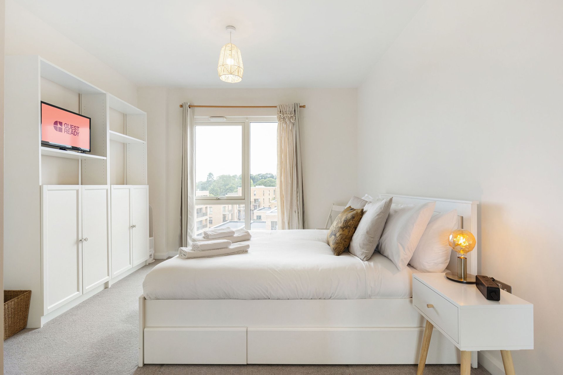 GuestReady - Millbrook Park retreat with balcony in 46 Arum Apartments, 22 Royal Engineers Way, London NW7 1SX, UK NW7 1SX - Property image 19 - VivreStays