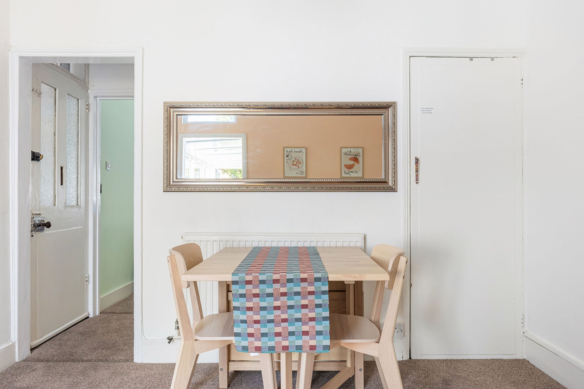 View GuestReady - Charming Kingston Home with Garden in 71 Acre Rd, Kingston upon Thames KT2 6ES, UK KT2 6ES GuestReady - Charming Kingston Home with Garden in 71 Acre Rd, Kingston upon Thames KT2 6ES, UK KT2 6ES - Property image 19 - VivreStays