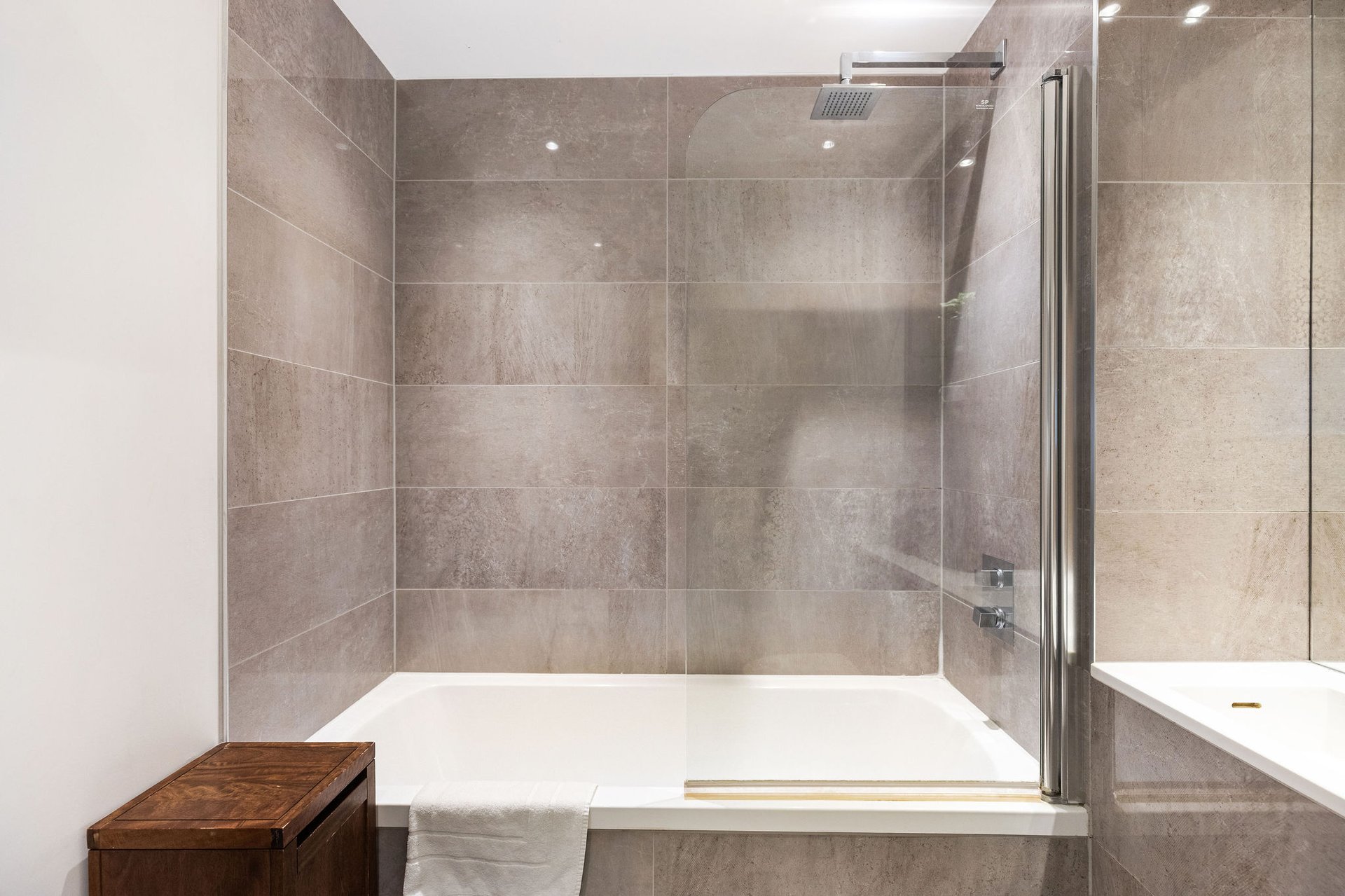 GuestReady - Chic Urban Retreat with Balcony | 20min Oxford Circus in flat 37, 10 Banister Road, London W10 4BH, UK, London, United Kingdom - Property image 20 - VivreStays