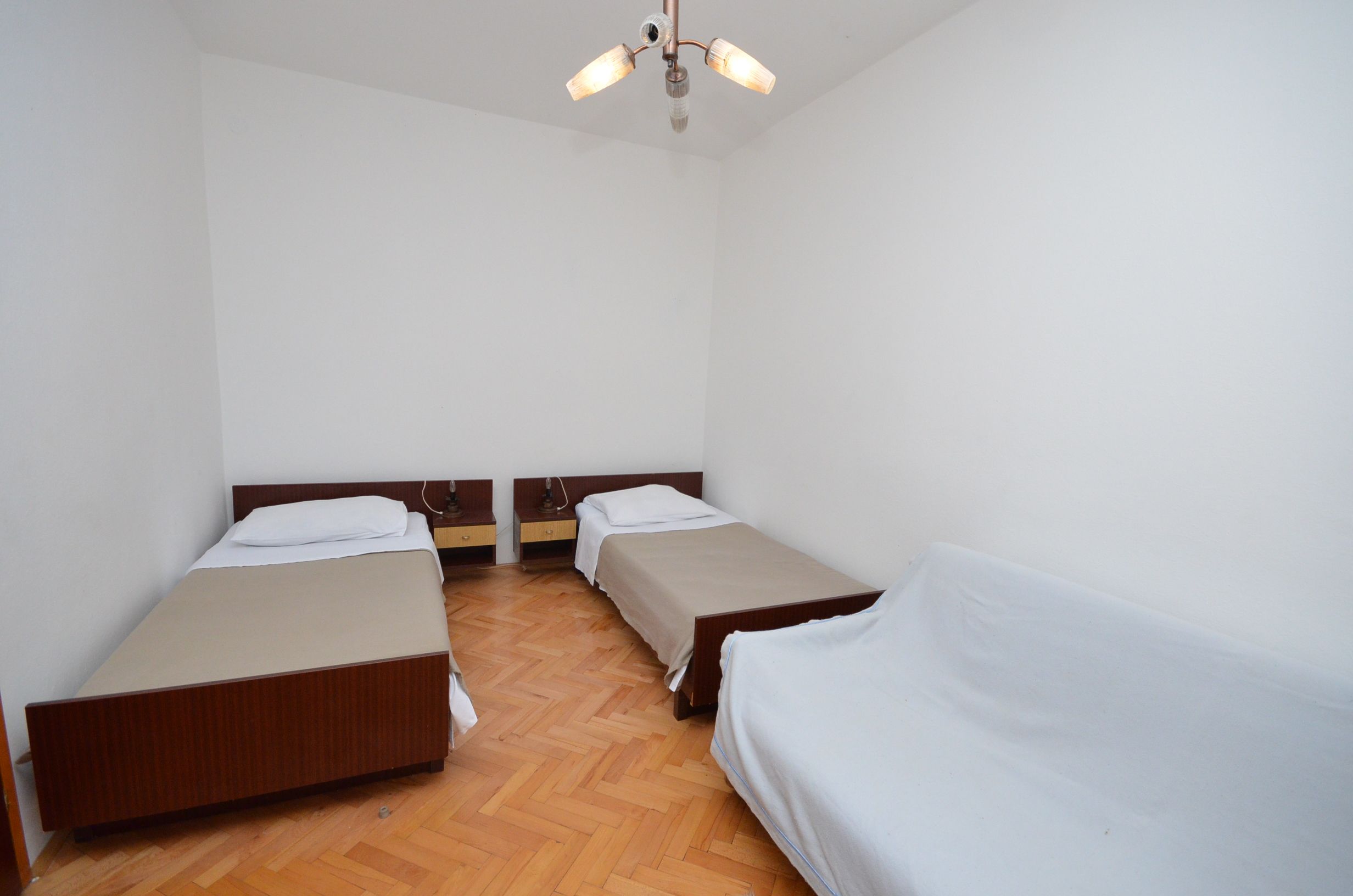Vakantiehuis in Jadrtovac (Kroatië) 2 honden zijn welkom