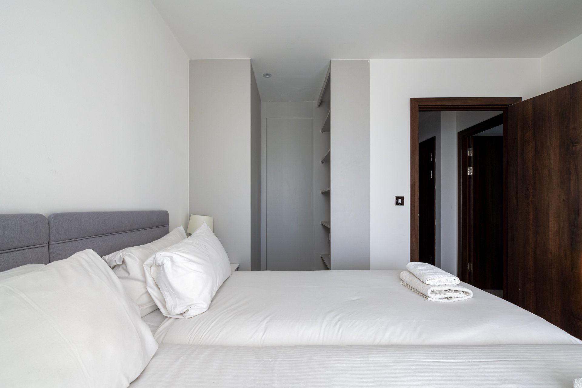 GuestReady - Modern 2bed w Balcony in Battersea in Flat 43 Orbis Wharf, Bridges Court Road, London SW11 3GW, UK, London, United Kingdom - Property image 8 - VivreStays