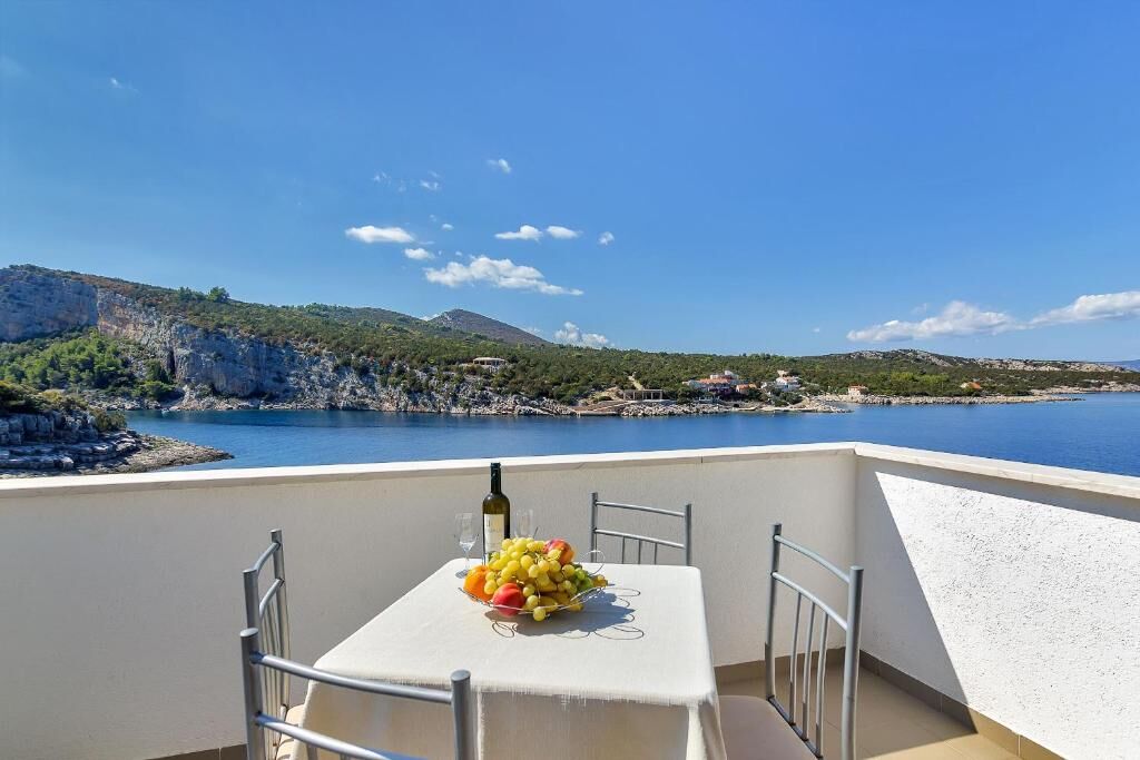 Ferienhaus in Gdinj - island Hvar (Kroatien) und 2 Hunde erlaubt