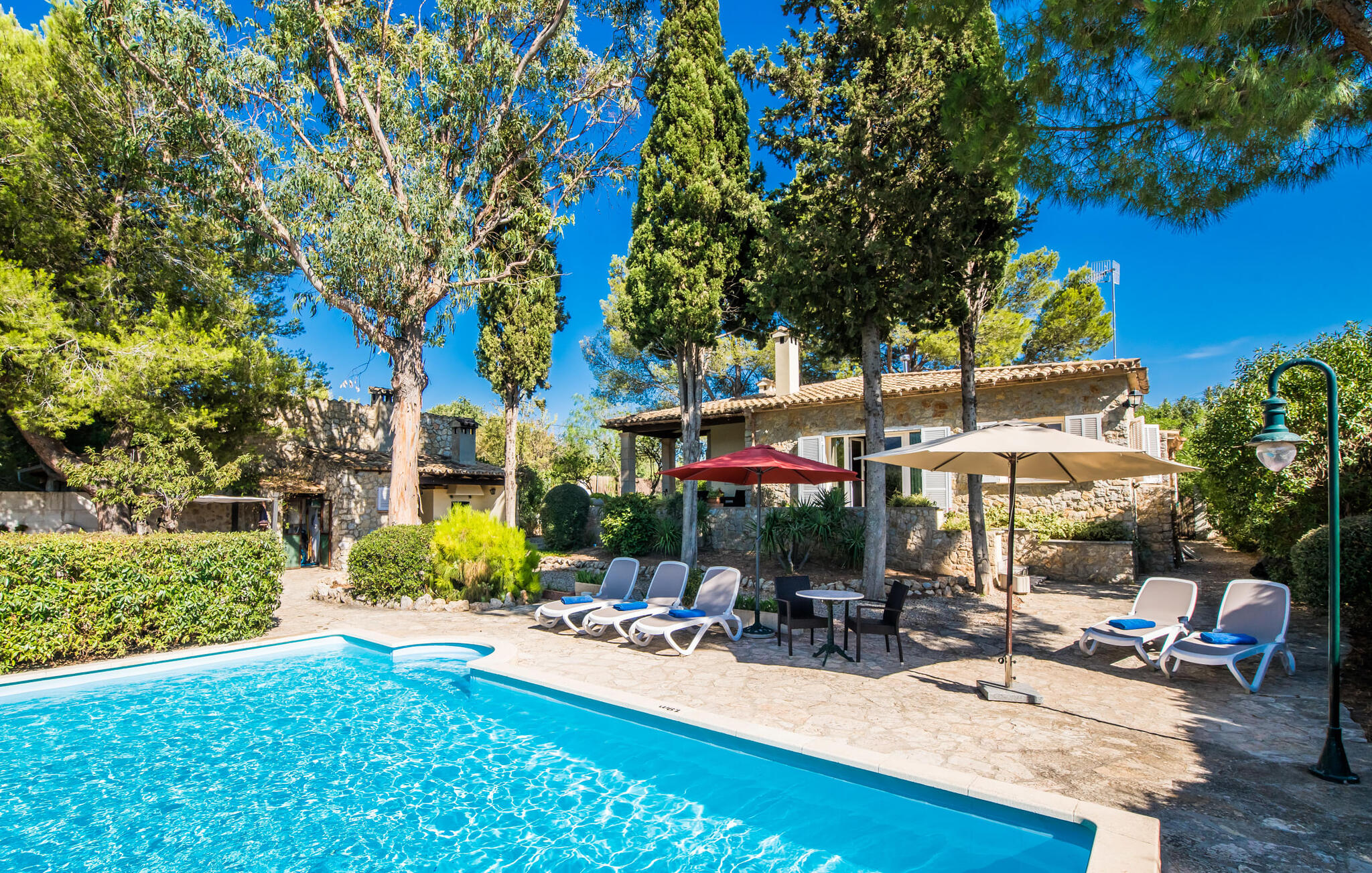 Casa 2 habitaciones, con piscina