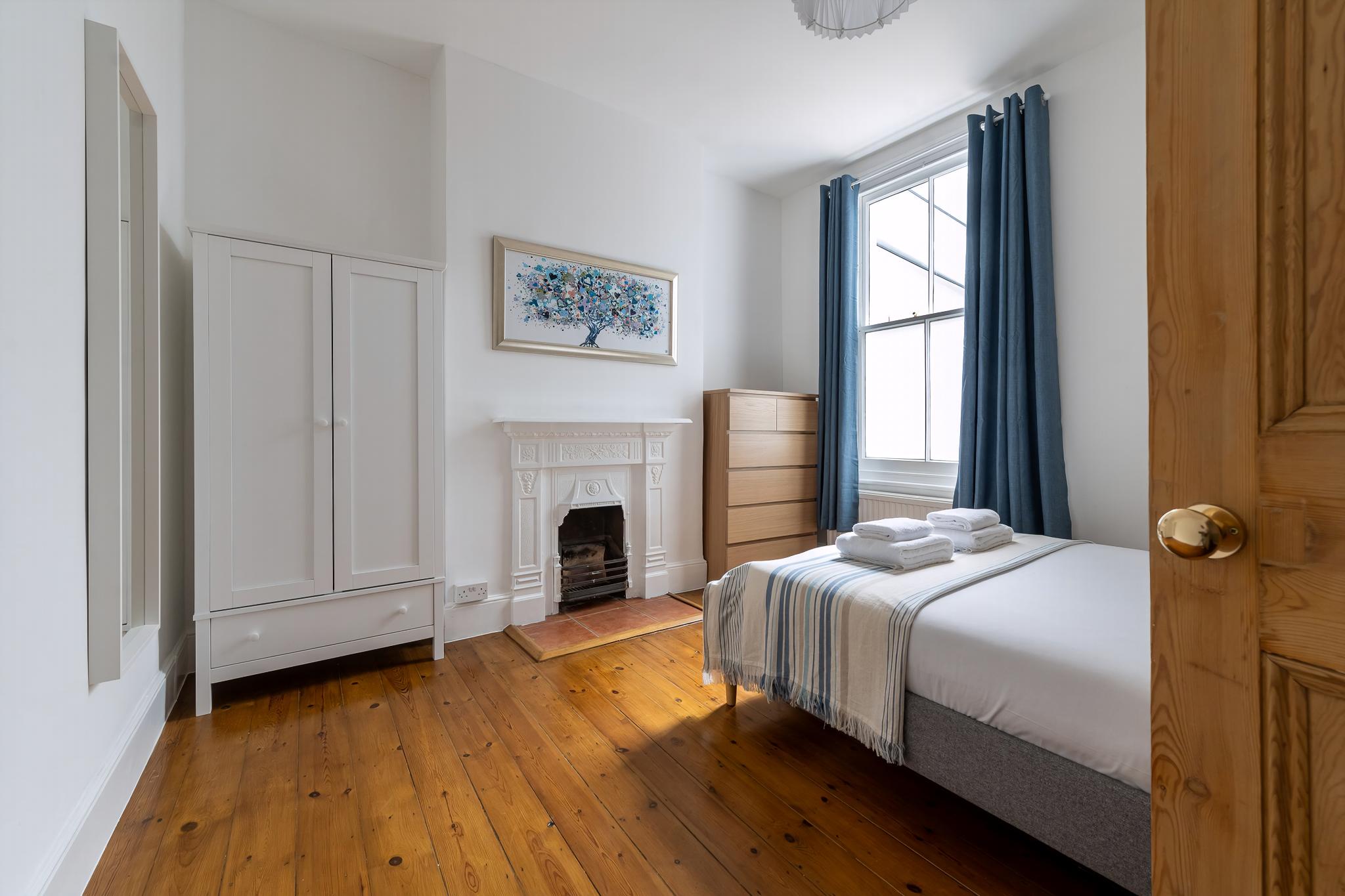 GuestReady - 2bed Battersea flat with Patio in 59 Broughton Street, London SW8 3QX, UK, London, United Kingdom - Property image 16 - VivreStays