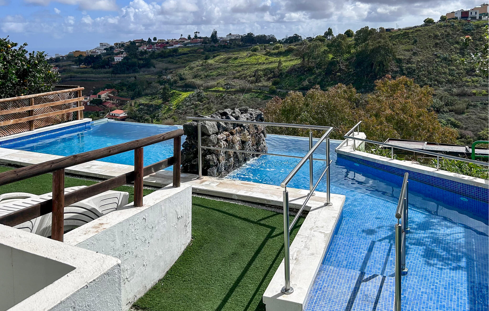 House 3 bedrooms, with sea view