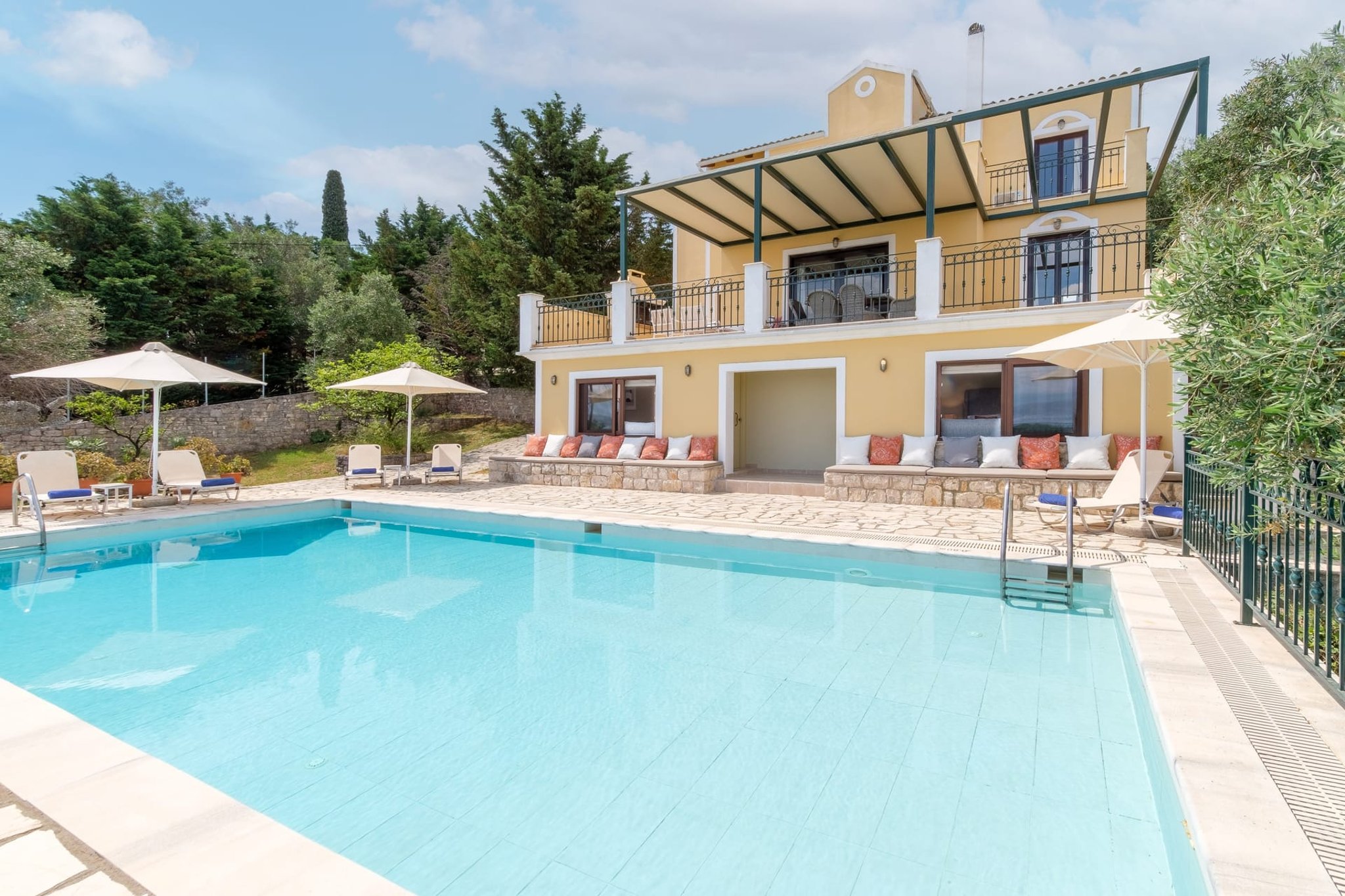 Vila 5 quartos, com vista ao mar