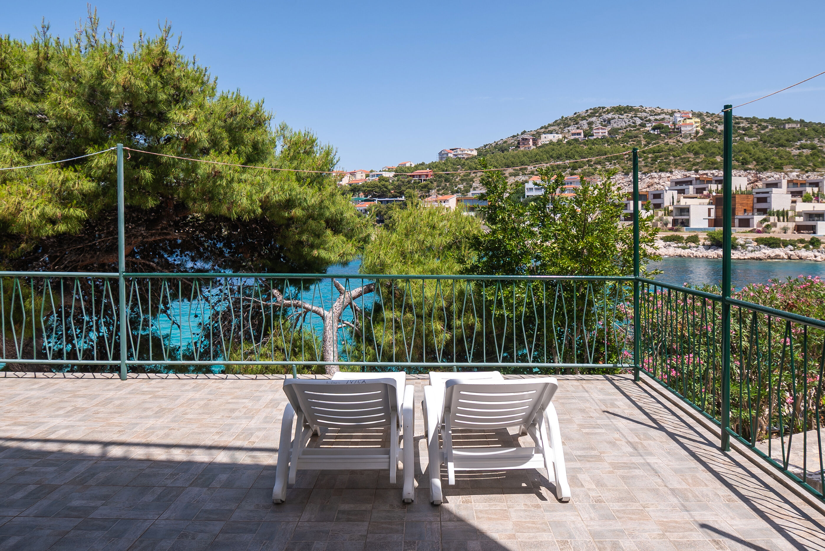 Ferienhaus in Bilo (Primosten) (Kroatien) und 2 Hunde erlaubt