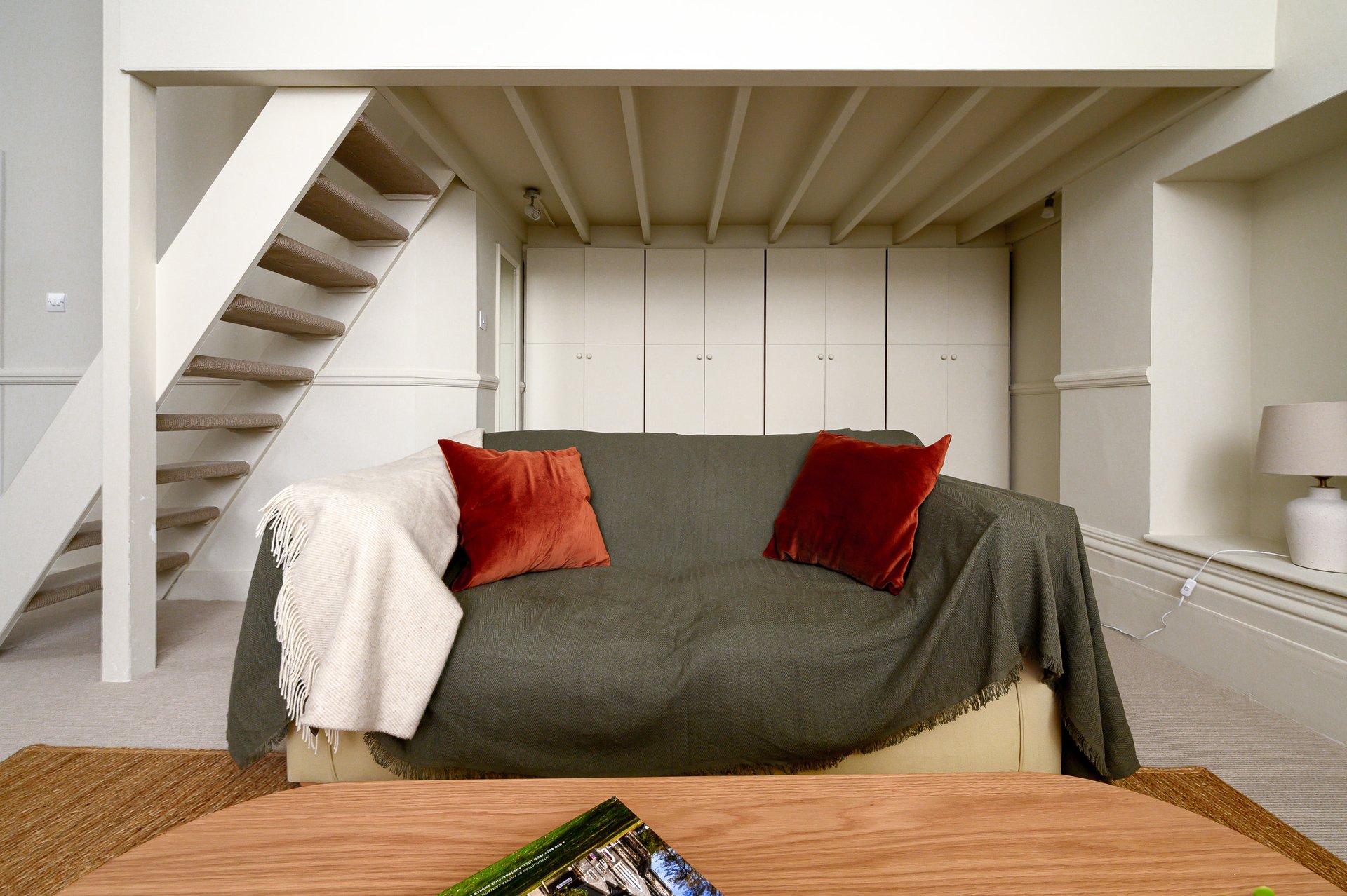 GuestReady - Cosy Loft Studio in Chiswick in flat 2, 2 Devonshire Gardens, London W4 3TW, UK W4 3TW - Property image 15 - VivreStays