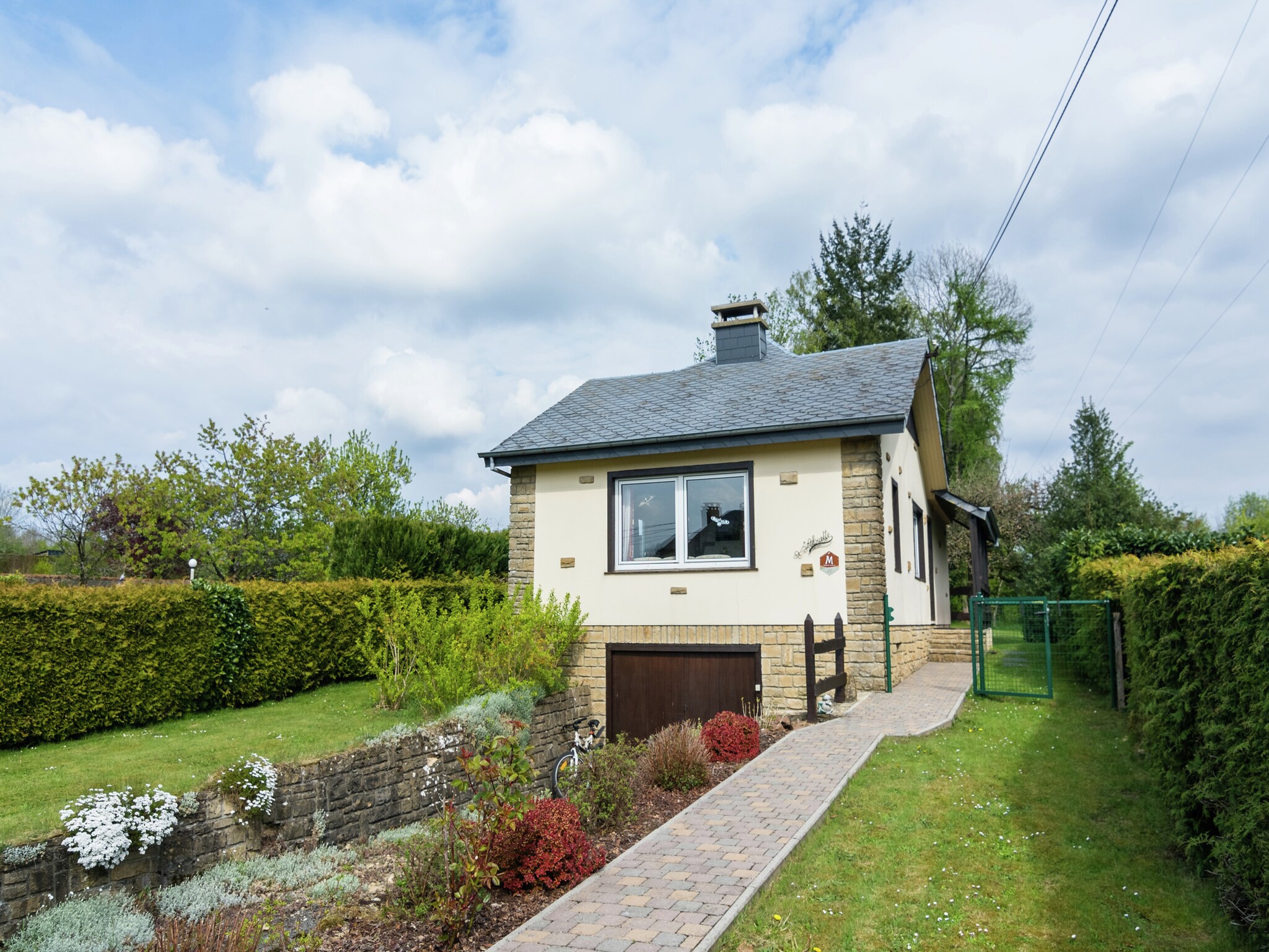 Charming Cottage In Chiny - 比利時