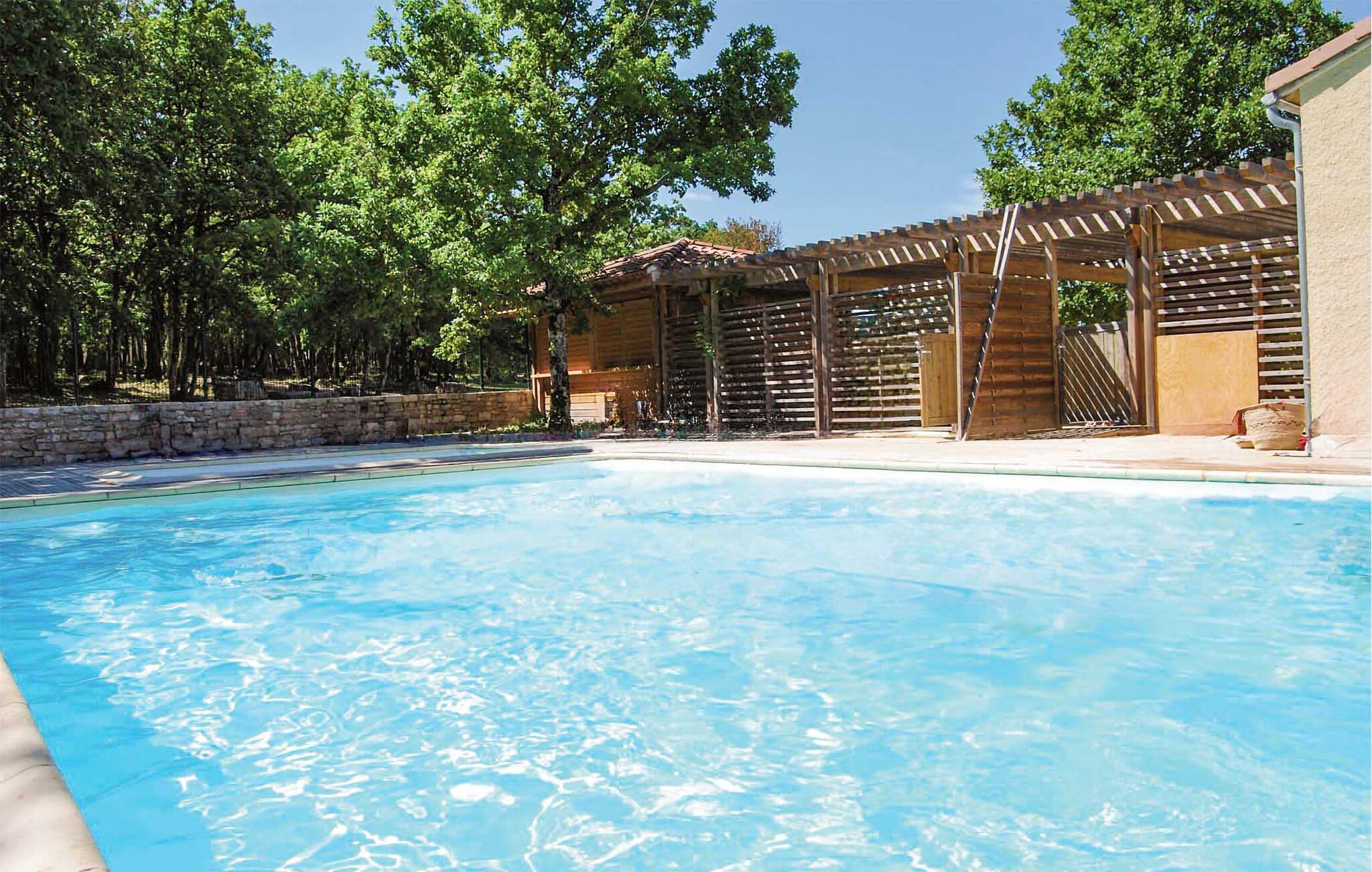 Appartement confortable, 2 chambres, avec piscine