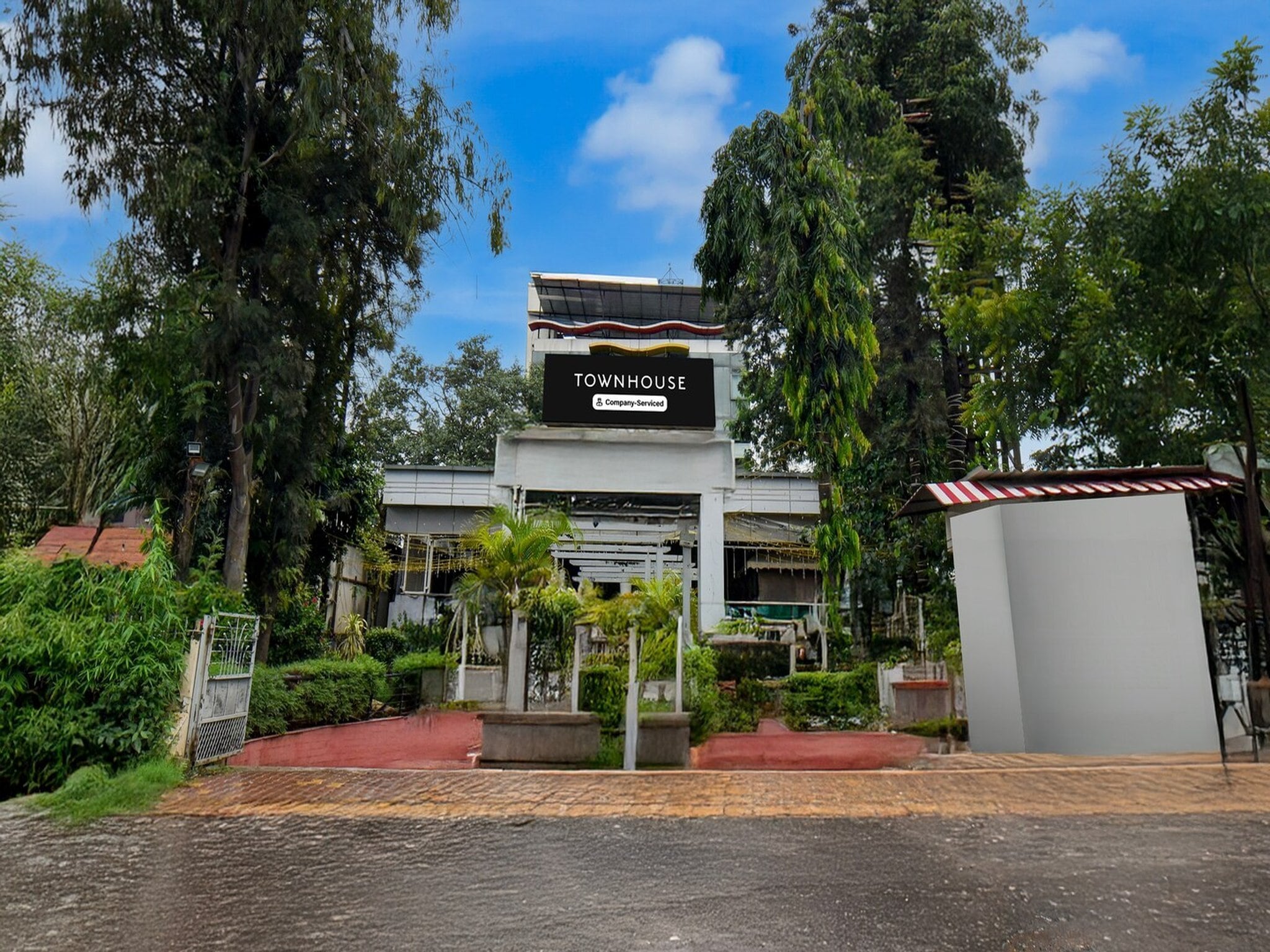 Deluxehotel Sarovar - Pune