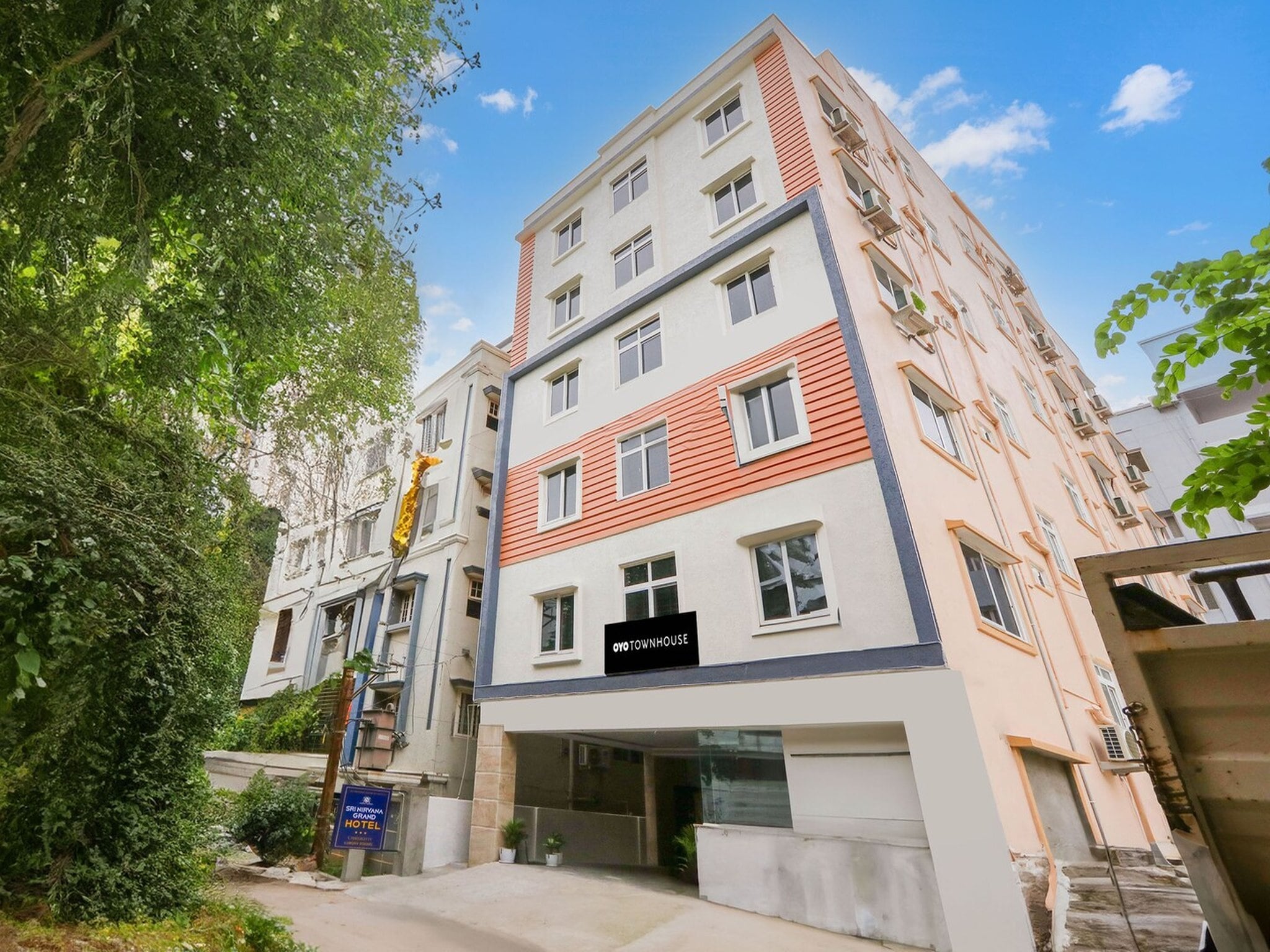 Townhouse Sri Nirvana Grand - Hyderabad