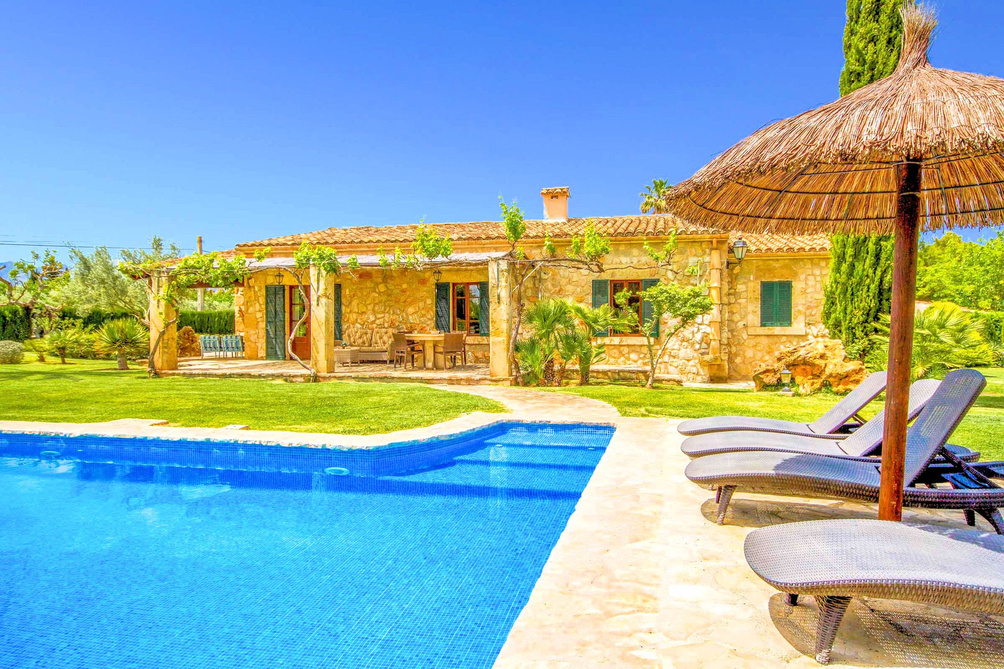 Villa 3 Schlafzimmer, mit Pool