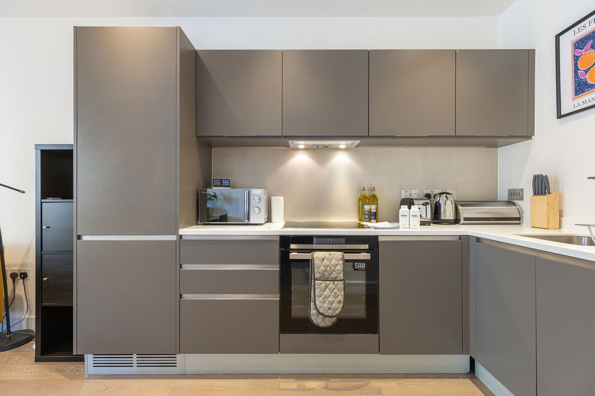GuestReady - Chic Urban Retreat with Balcony | 20min Oxford Circus in flat 37, 10 Banister Road, London W10 4BH, UK, London, United Kingdom - Property image 4 - VivreStays