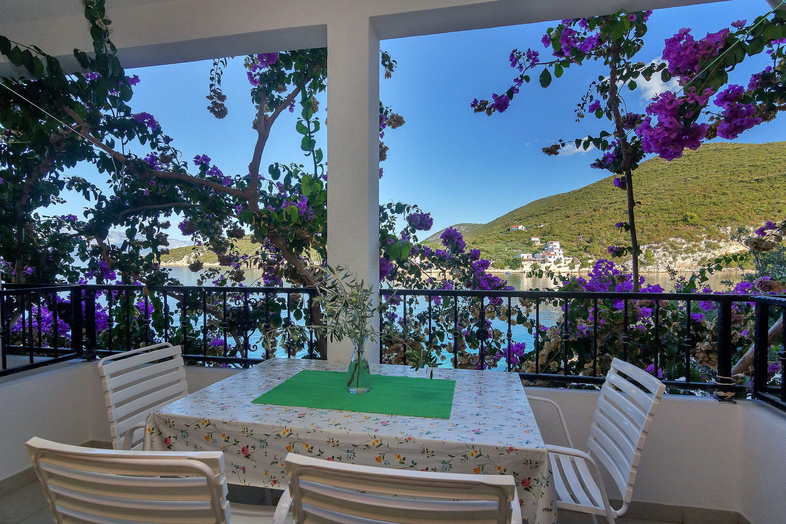 Ferienhaus in Zastrazisce - island Hvar (Kroatien) und 2 Hunde erlaubt