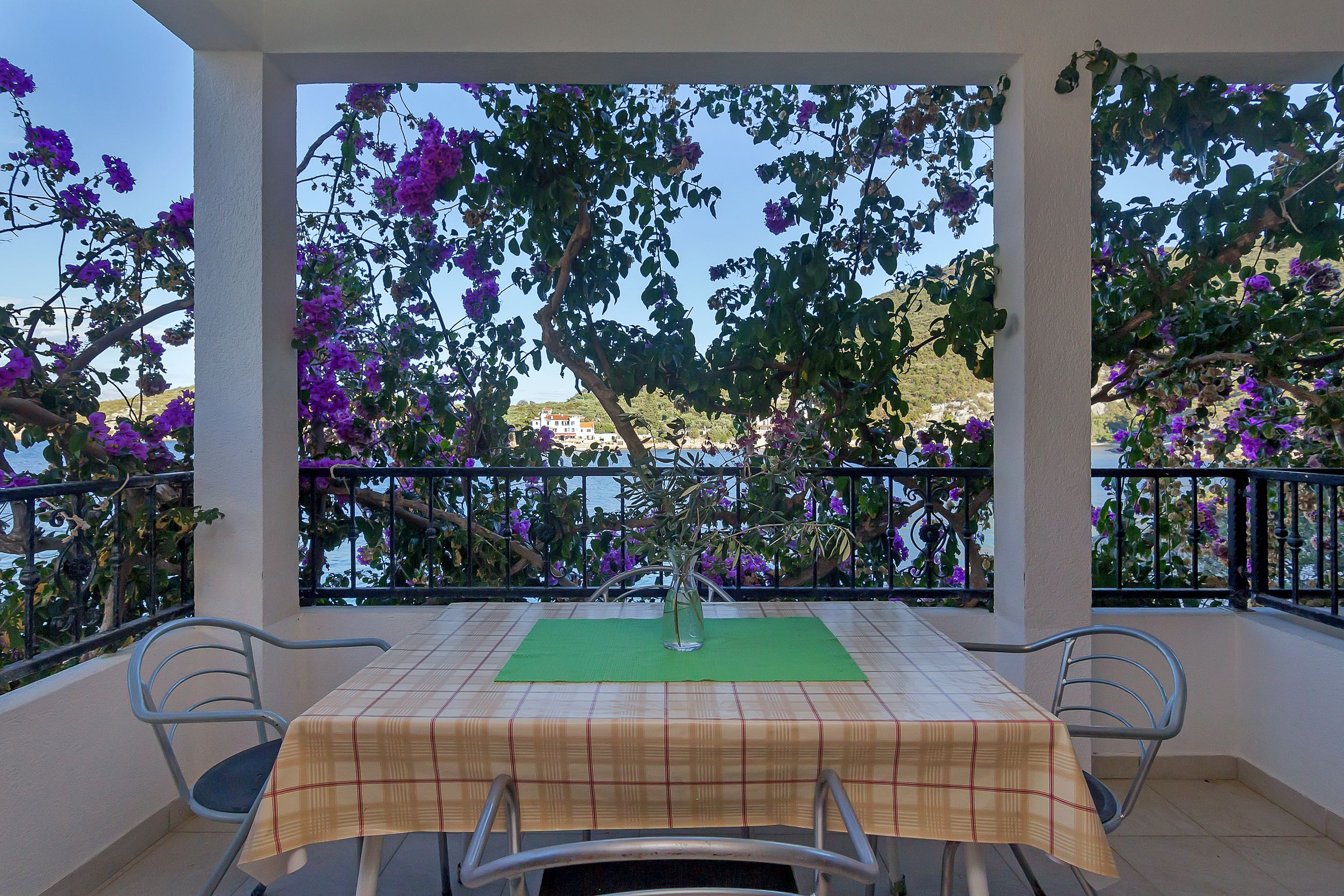 Ferienhaus in Zastrazisce - island Hvar (Kroatien) und 2 Hunde erlaubt