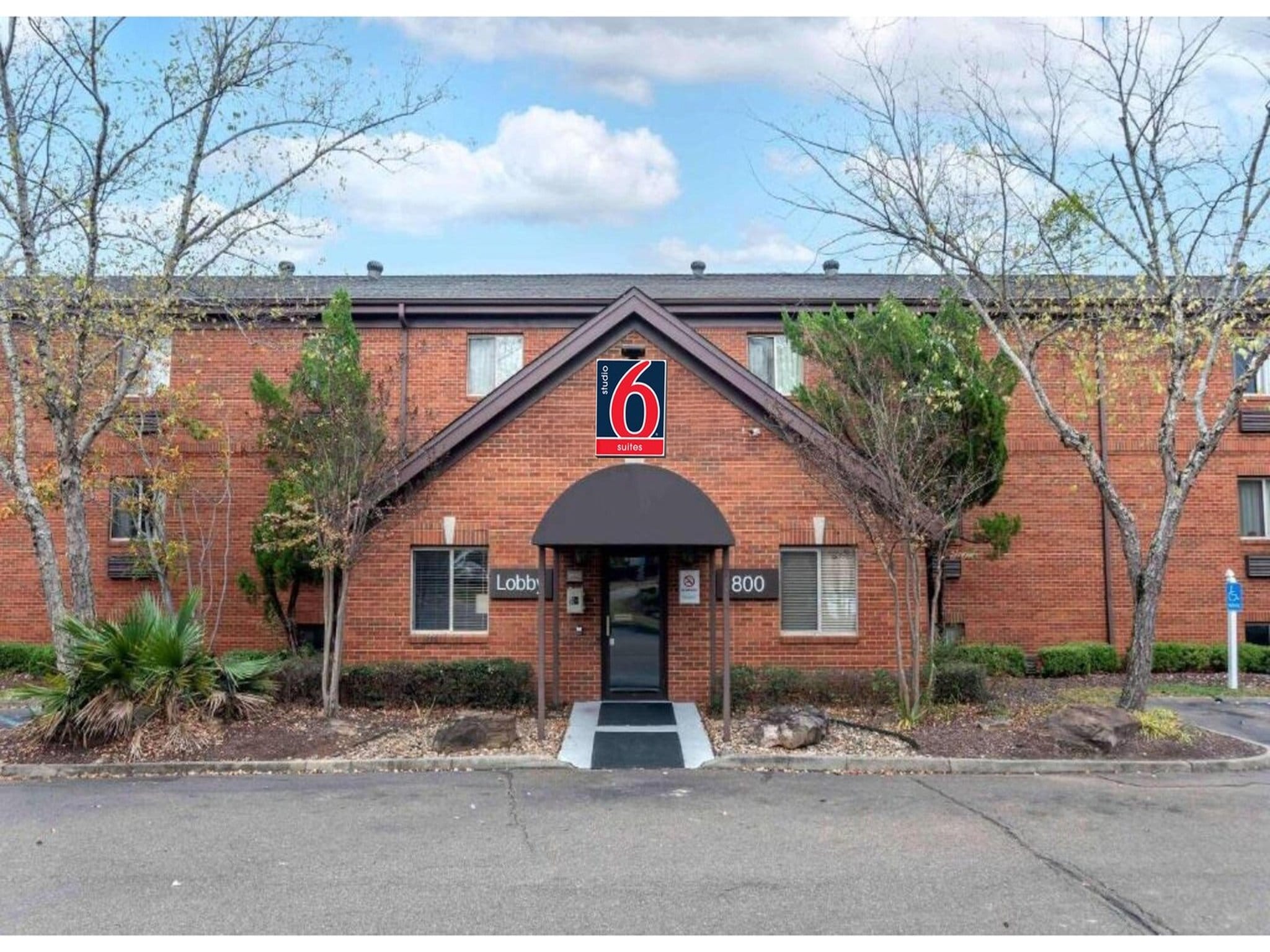 1 Queen Bed | Non-smoking, Kitchen, Sofa-bed - Jackson, MS