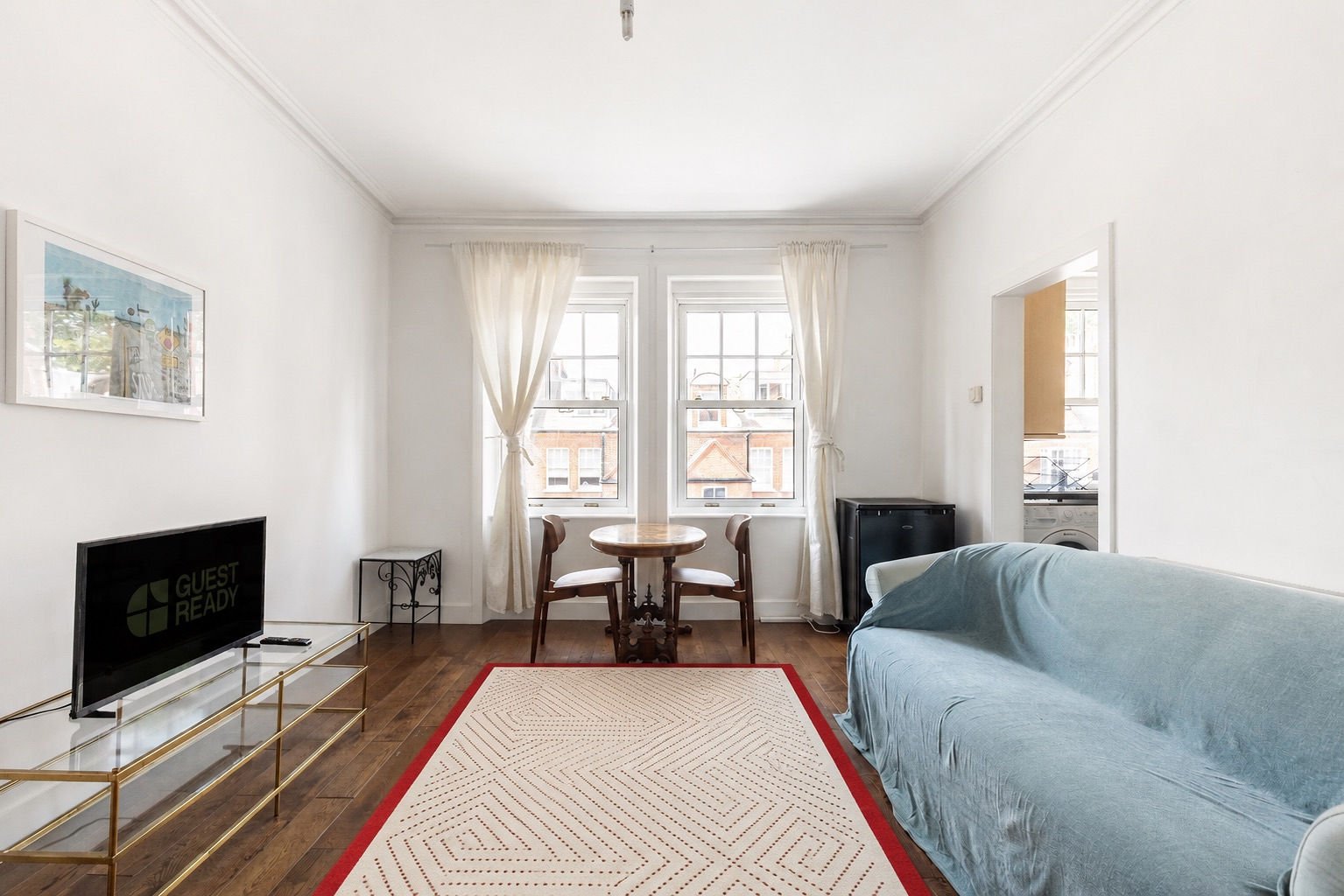 GuestReady - Charming Kensington Flat in flat 4, 34 Avonmore Road, London W14 8RS, UK W14 8RU - Property image 2 - VivreStays