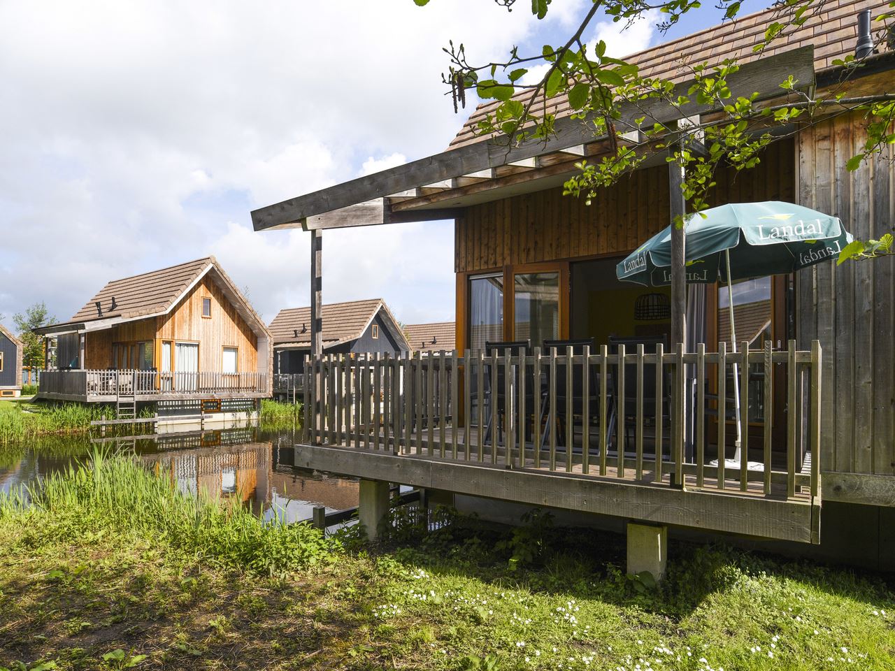 Komfort 8-Personen-Wasserhaus im Ferienpark Landal Ferienhaus in den Niederlande