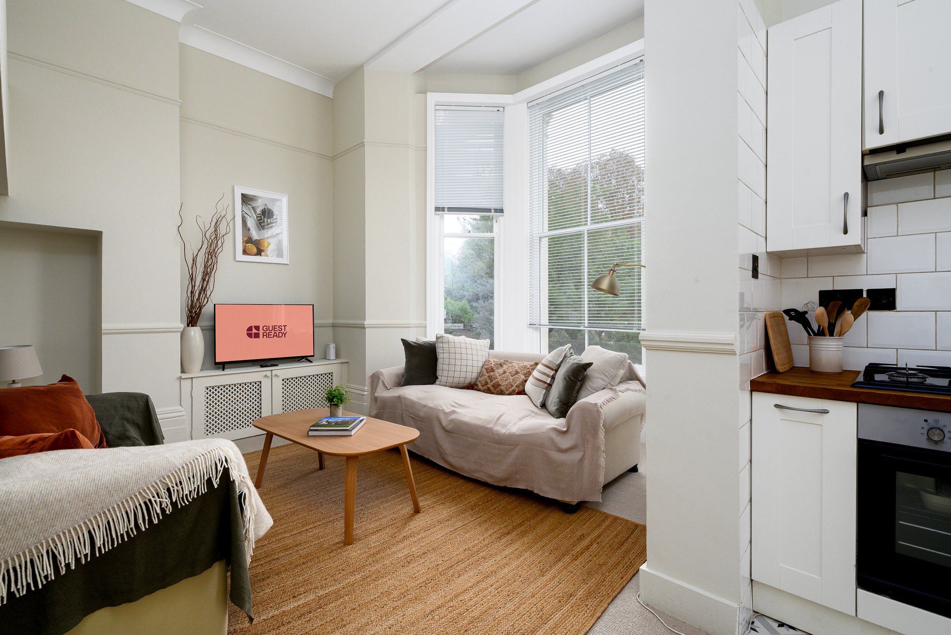 GuestReady - Cosy Loft Studio in Chiswick in flat 2, 2 Devonshire Gardens, London W4 3TW, UK W4 3TW - Property image 7 - VivreStays