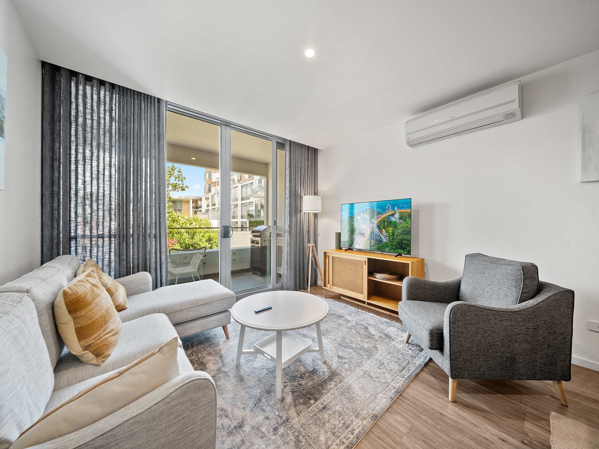 Tranquil 1-bed Apartment In Kingston Foreshore - Australia