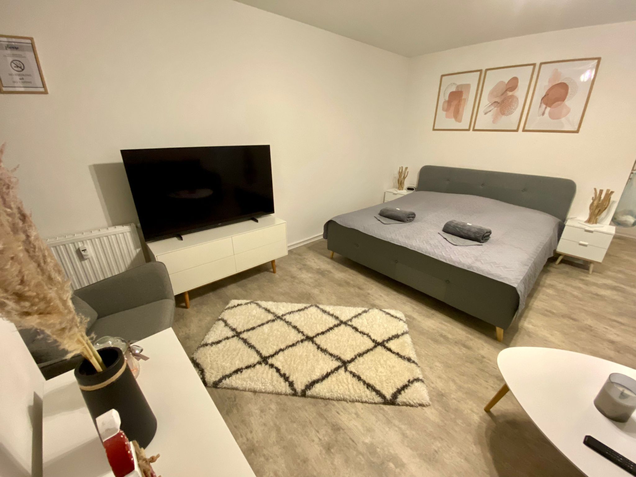 Moderne Und Gemütliche Ferienwohnung In Zwickau Free Wifi Und Netflix - Zwickau