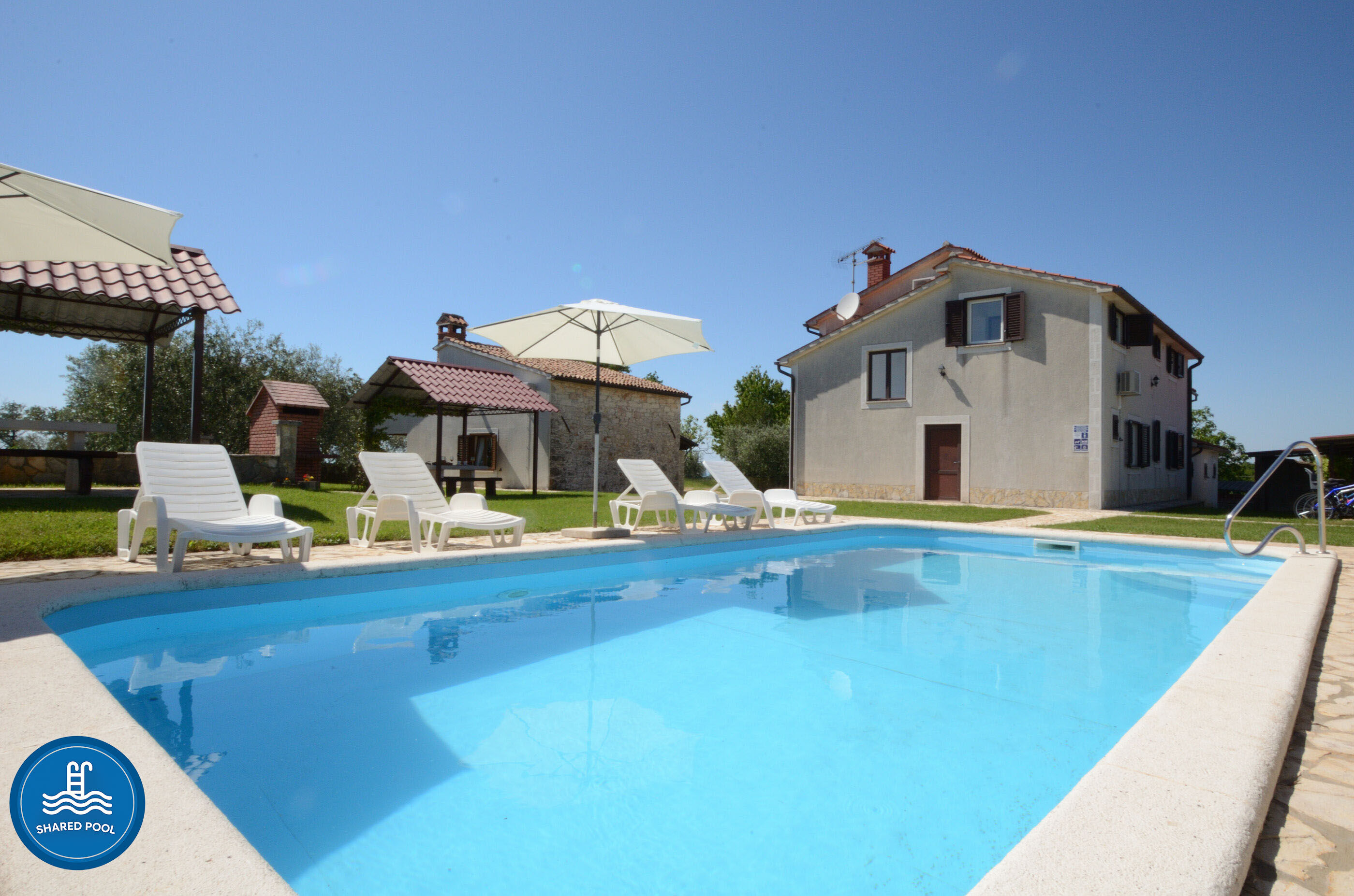 Ferienhaus in Lasici (Kroatien) und 2 Hunde erlaubt