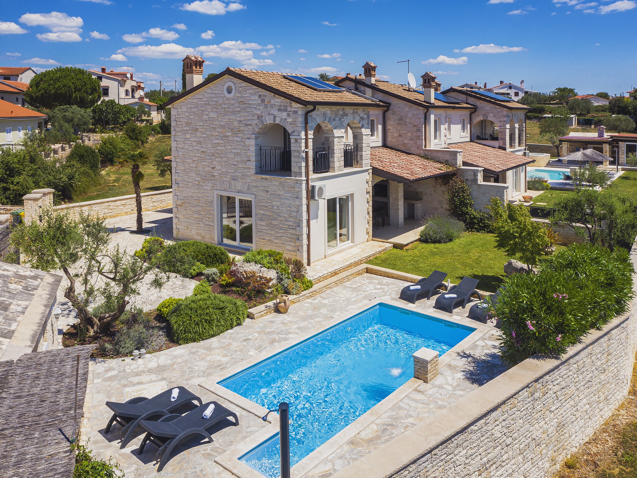 Villa Near Rovinj With Pool And Sea Views - Rovinj