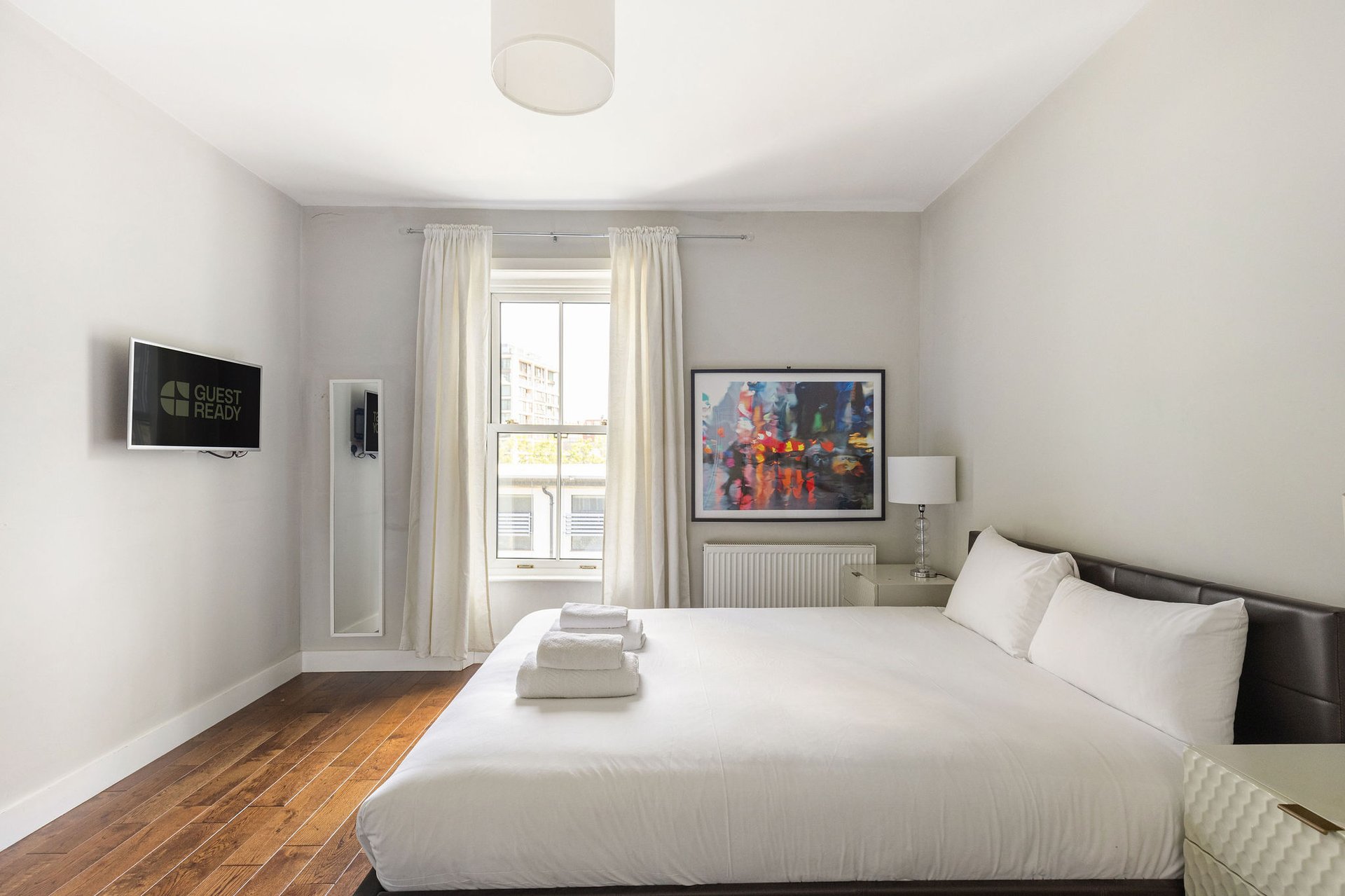 GuestReady - Charming Kensington Flat in flat 4, 34 Avonmore Road, London W14 8RS, UK W14 8RU - Property image 21 - VivreStays