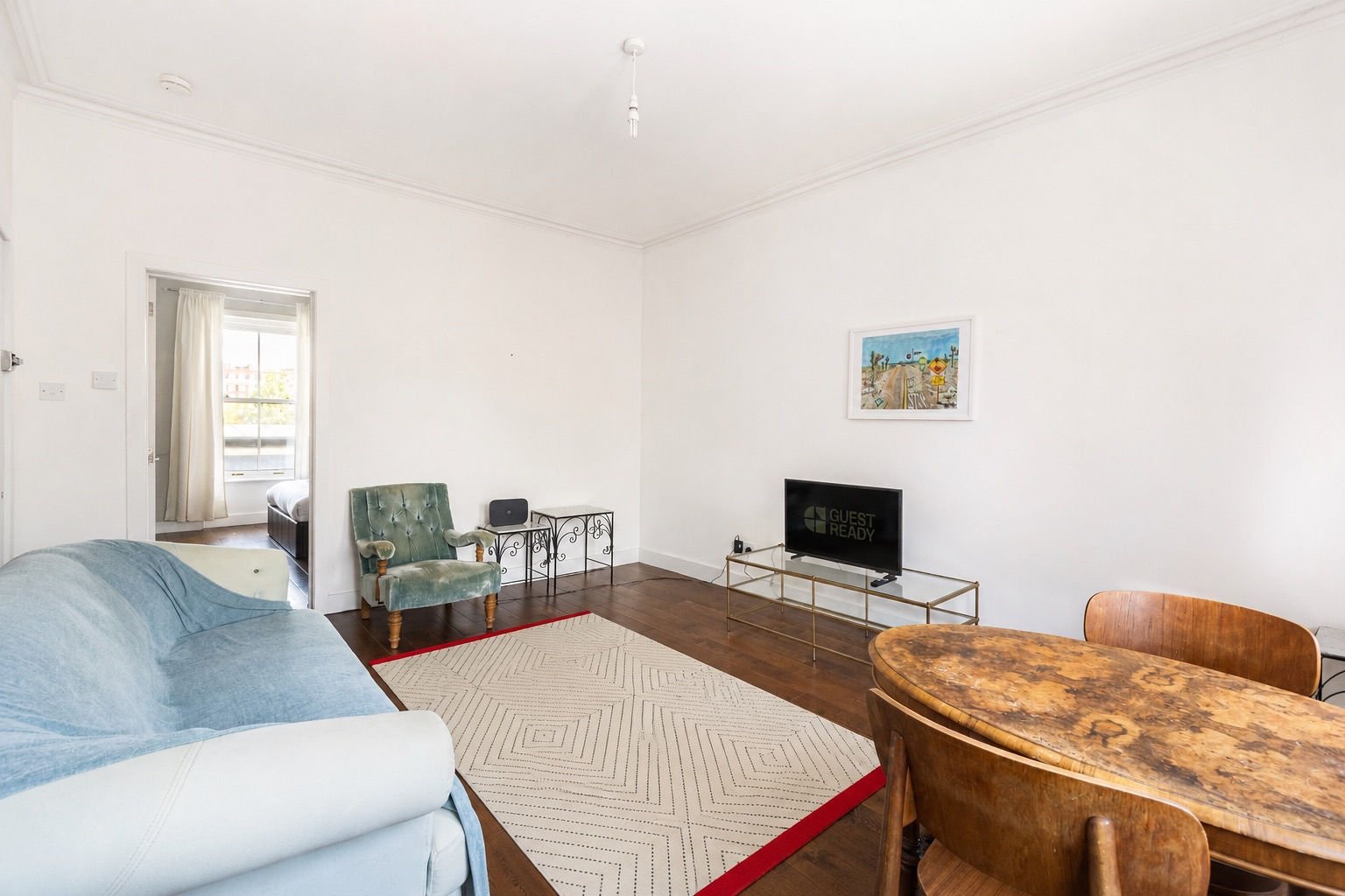 GuestReady - Charming Kensington Flat in flat 4, 34 Avonmore Road, London W14 8RS, UK W14 8RU - Property image 8 - VivreStays