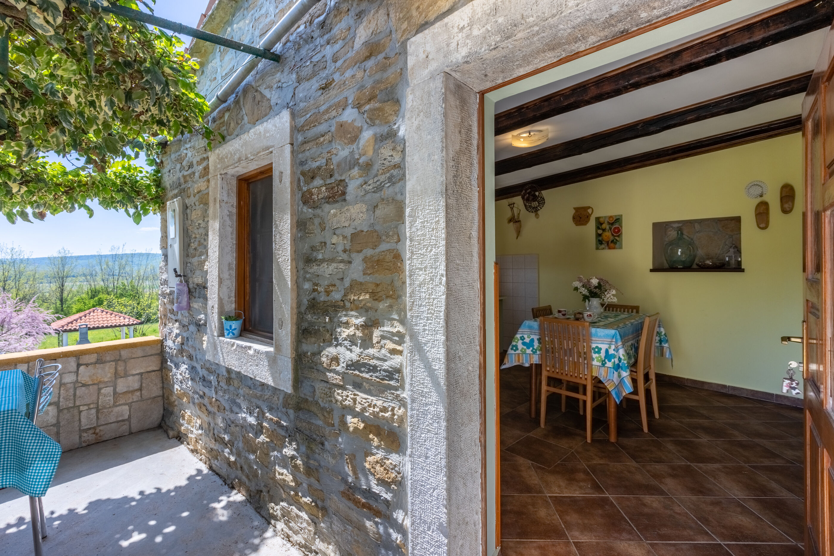Ferienhaus in Lanišce Kršan (Kroatien) und 2 Hunde erlaubt