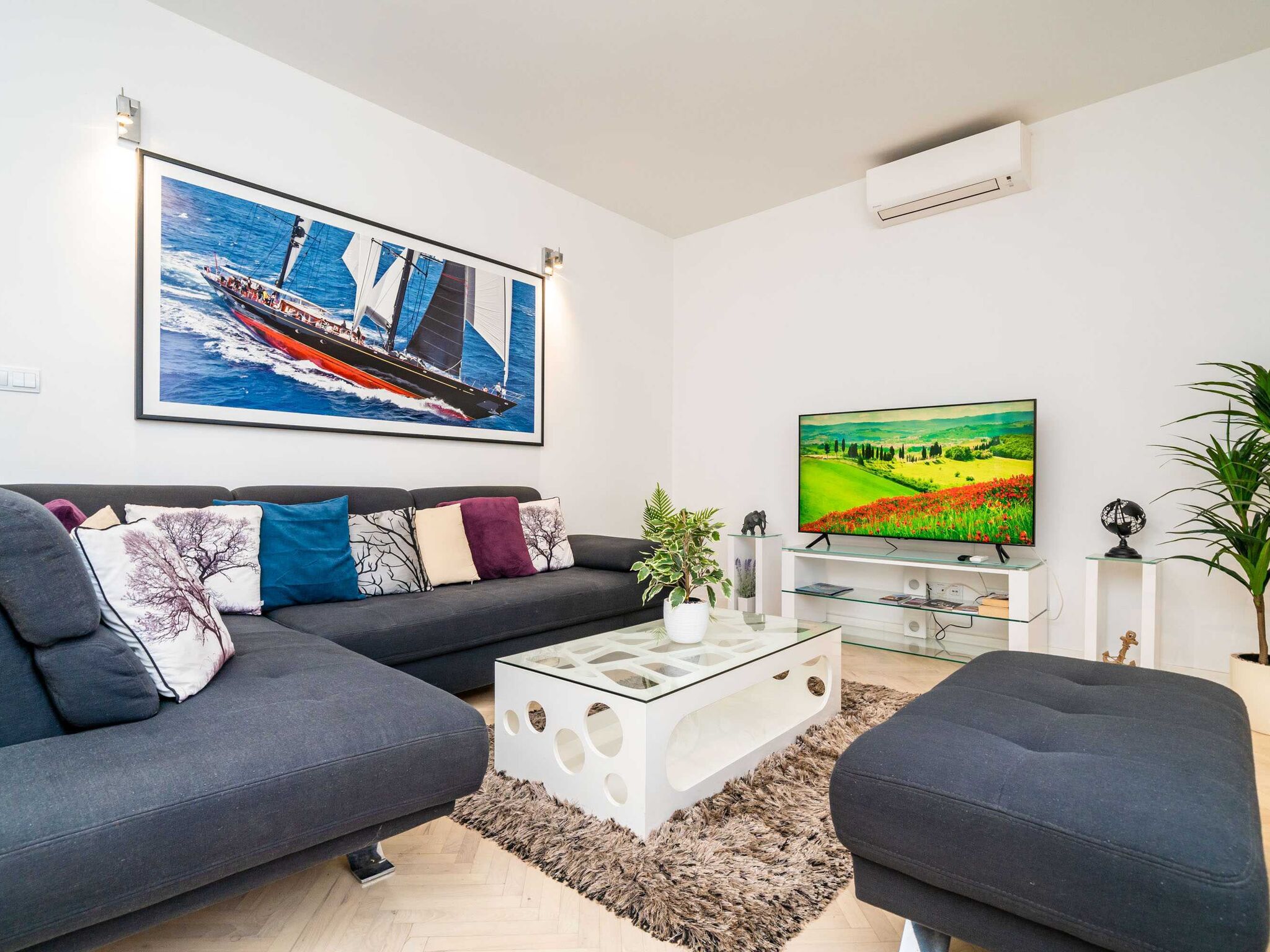 Holiday Home King - Four Bedroom House With Terrace - Ragusa