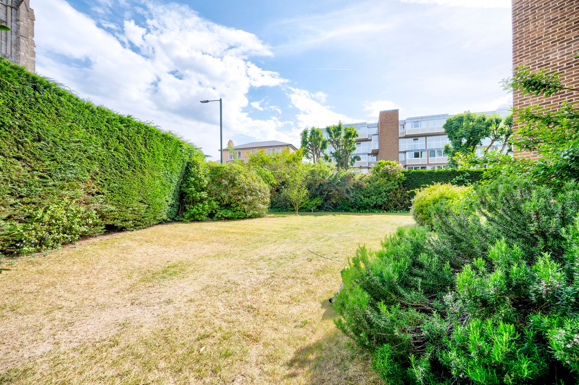 GuestReady - Modern 2bed in Richmond in 25 Mathias Court, 119 Church Road, Richmond TW10 6LL, UK, London, United Kingdom - Property image 36 - VivreStays