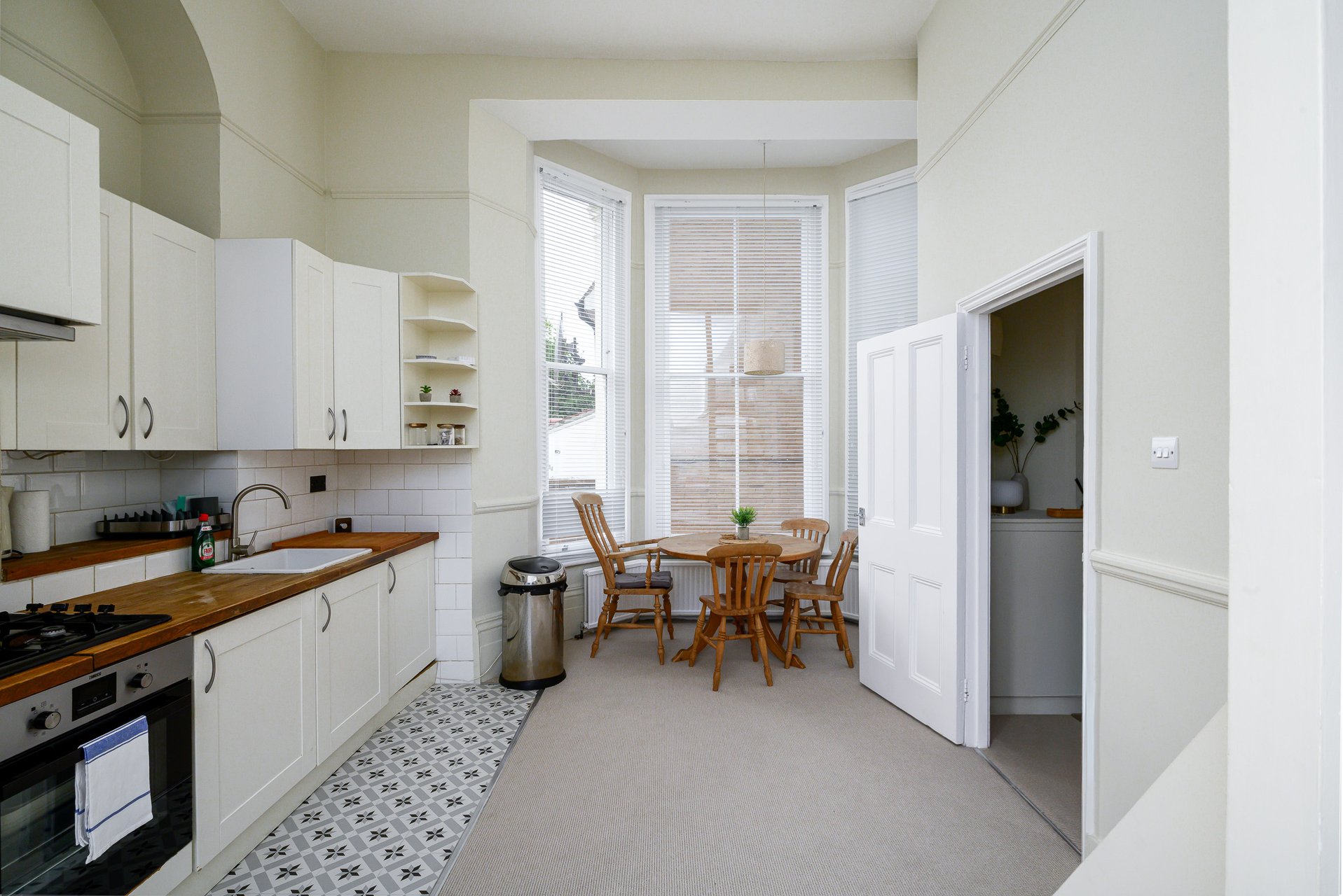 GuestReady - Cosy Loft Studio in Chiswick in flat 2, 2 Devonshire Gardens, London W4 3TW, UK W4 3TW - Property image 18 - VivreStays