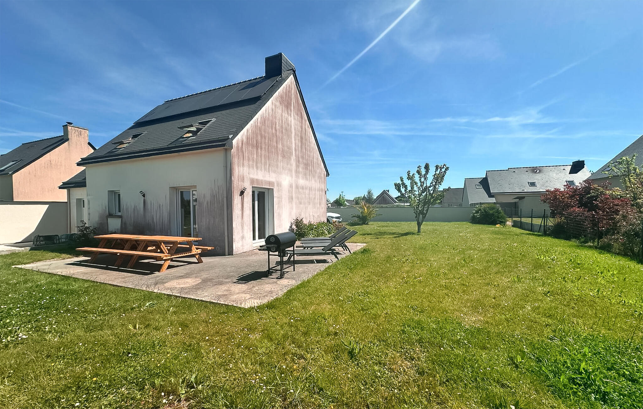 Maison de campagne moderne, 4 chambres, avec jardin