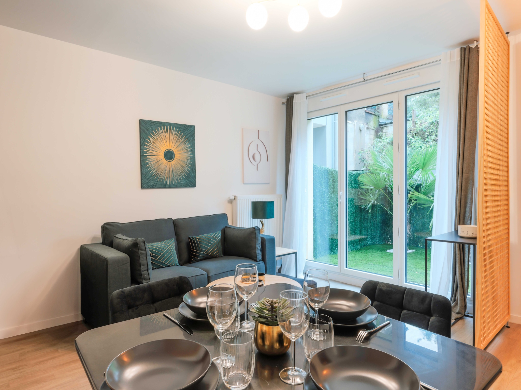 Serene Break With Terrace On The Outskirts Of Paris - Montreuil