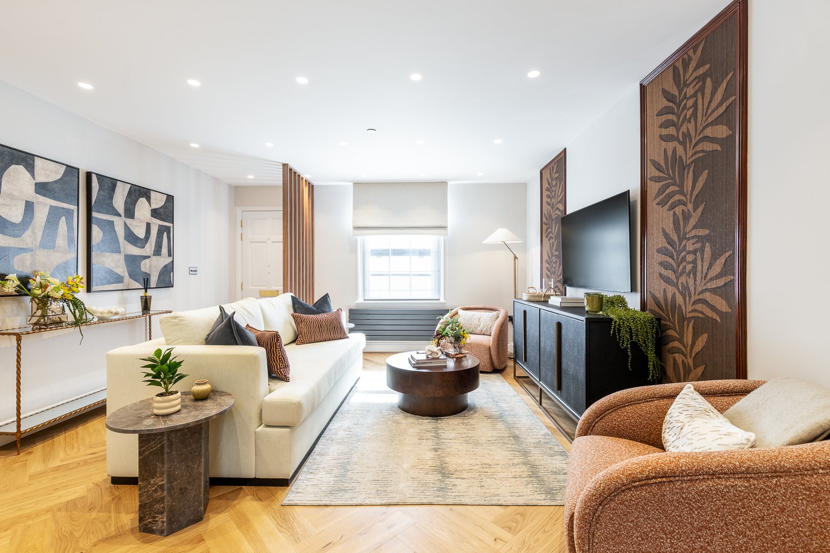 Luxury Three-bed Chelsea Townhouse - London