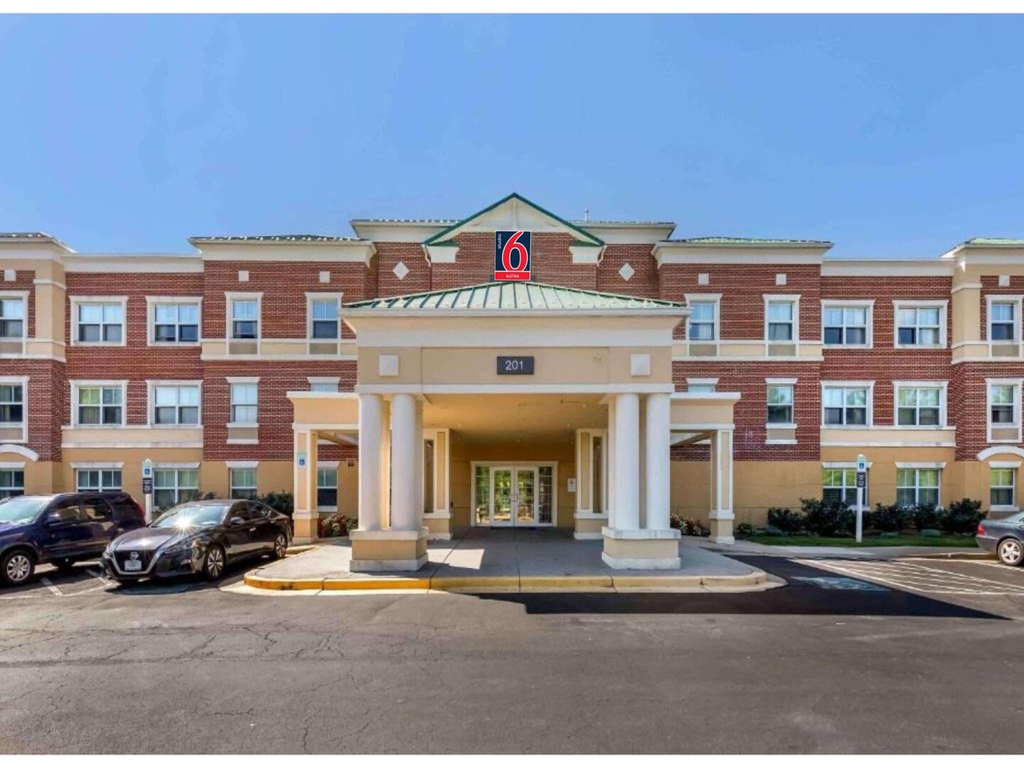 Studio 6 Gaithersburg|cozy King|nsmk|kitchen - Maryland