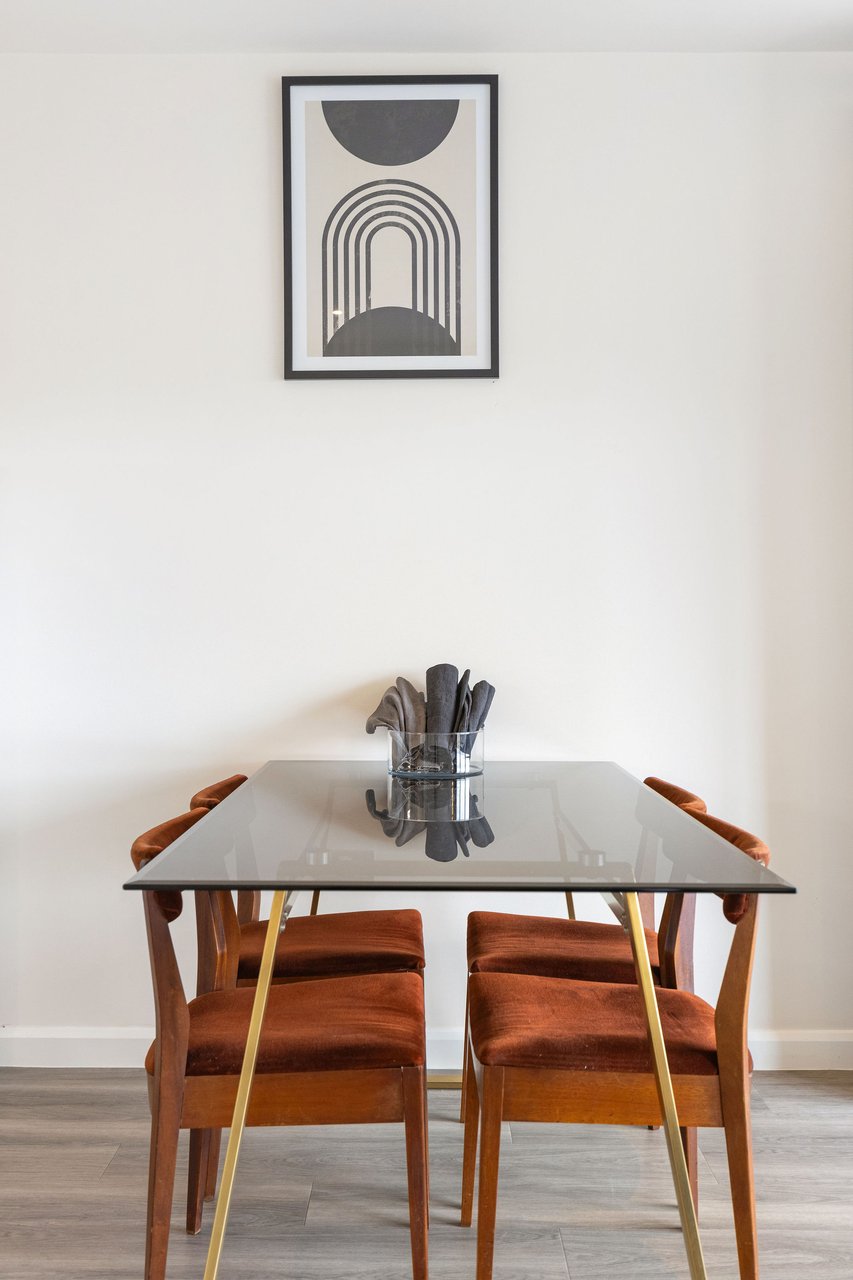 GuestReady - Millbrook Park retreat with balcony in 46 Arum Apartments, 22 Royal Engineers Way, London NW7 1SX, UK NW7 1SX - Property image 17 - VivreStays