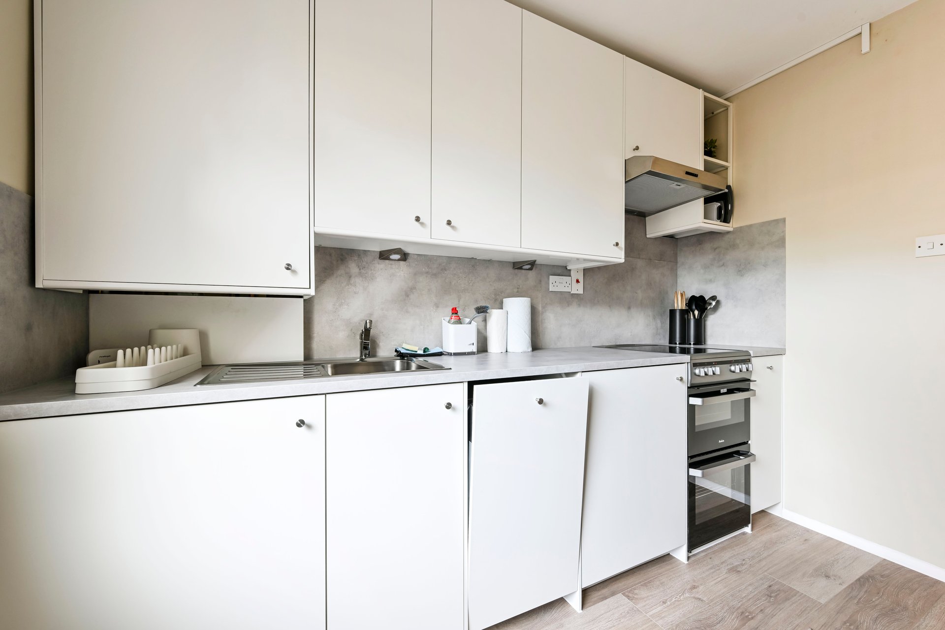 GuestReady - Modern 2bed in Richmond in 25 Mathias Court, 119 Church Road, Richmond TW10 6LL, UK, London, United Kingdom - Property image 20 - VivreStays